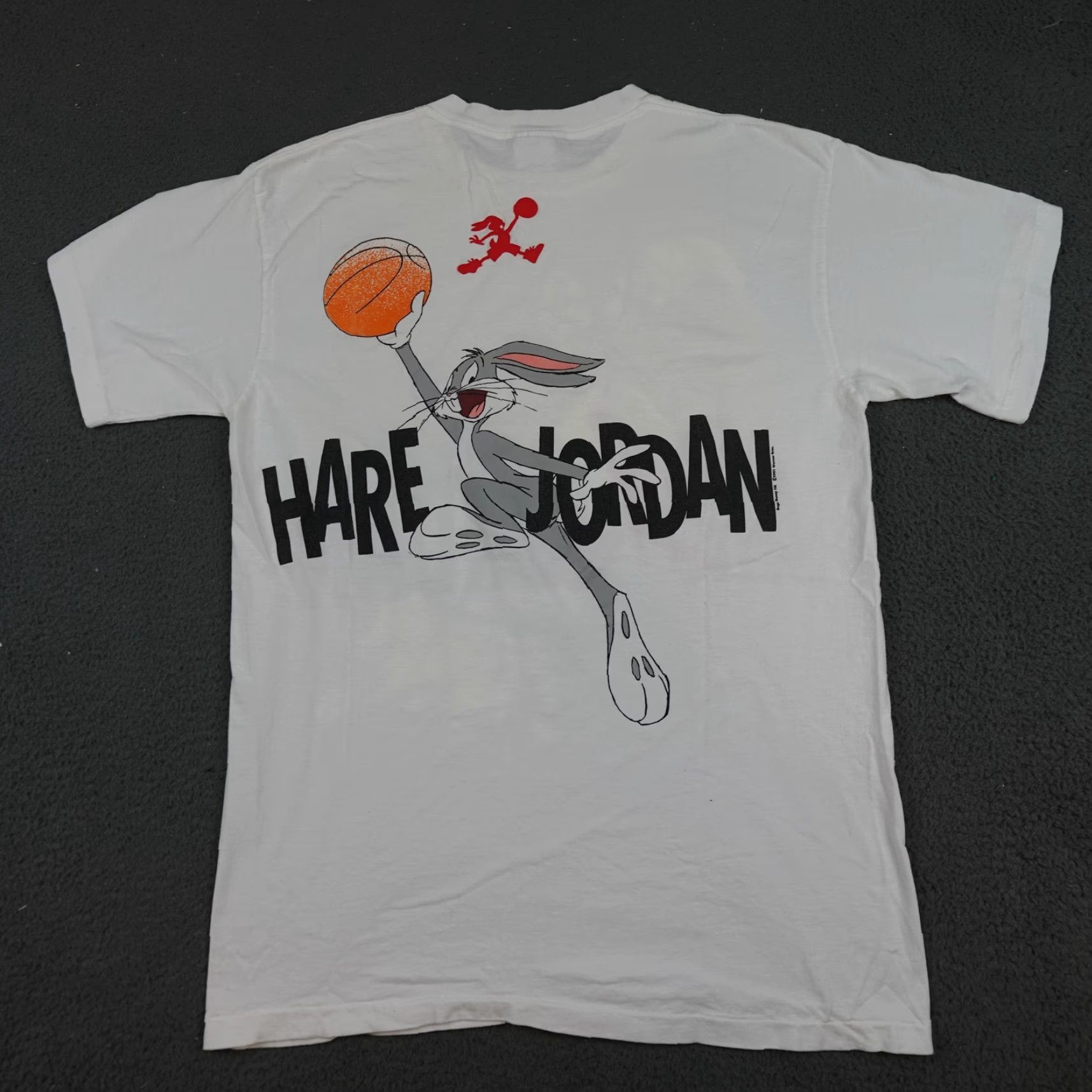 Nike VINTAGE Nike Air Jordan Shirt Mens Large White Hare Jordan Bugs Bunny USA 1991 Size US L / EU 52-54 / 3 - 2 Thumbnail