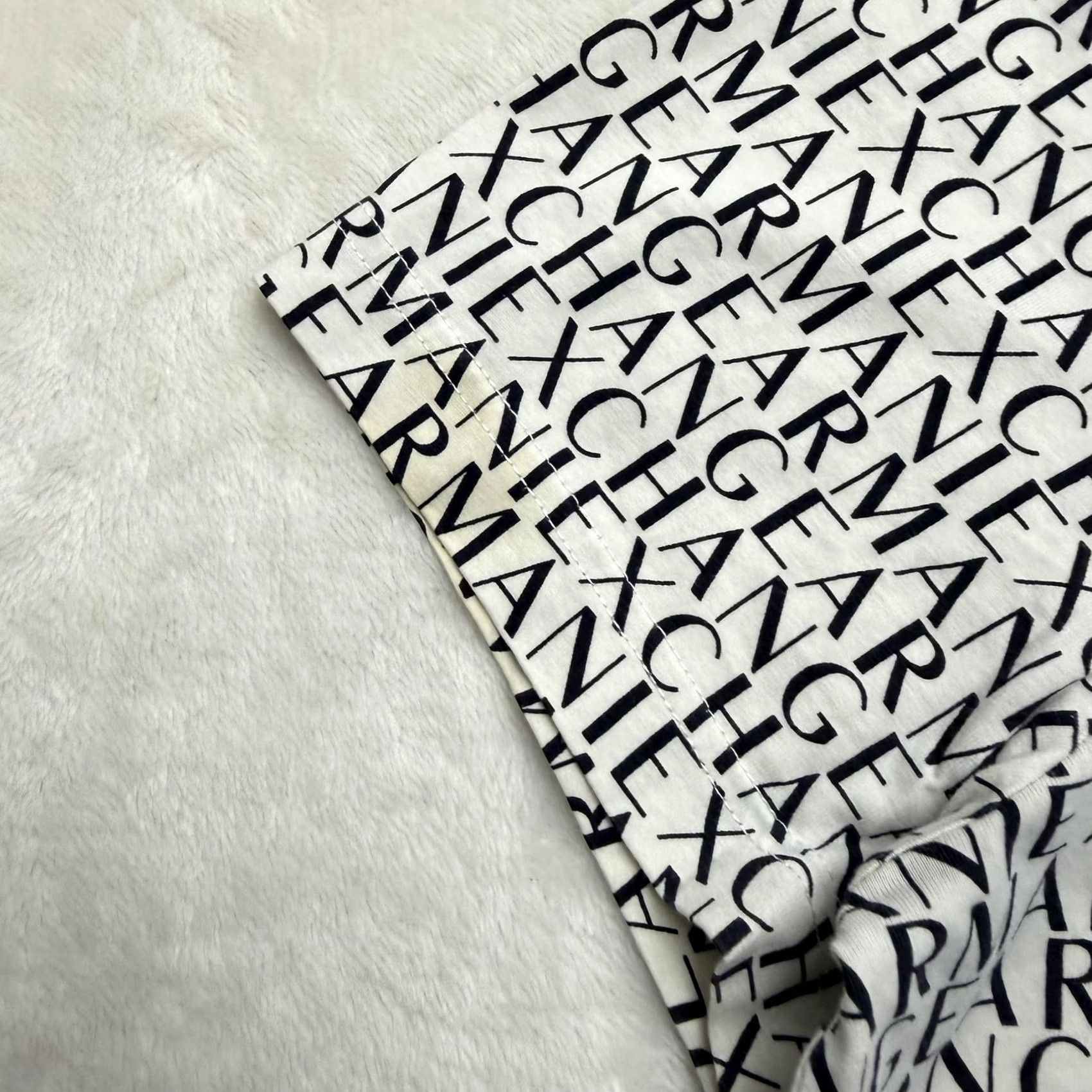 Armani Exchange Armani Exchange Shirt Mens XL White All Over Logo AOP Graphic Print Short Sleeve Crew Neck T-Shirt Mens White Logo Print XL Size US XL / EU 56 / 4 - 7 Thumbnail