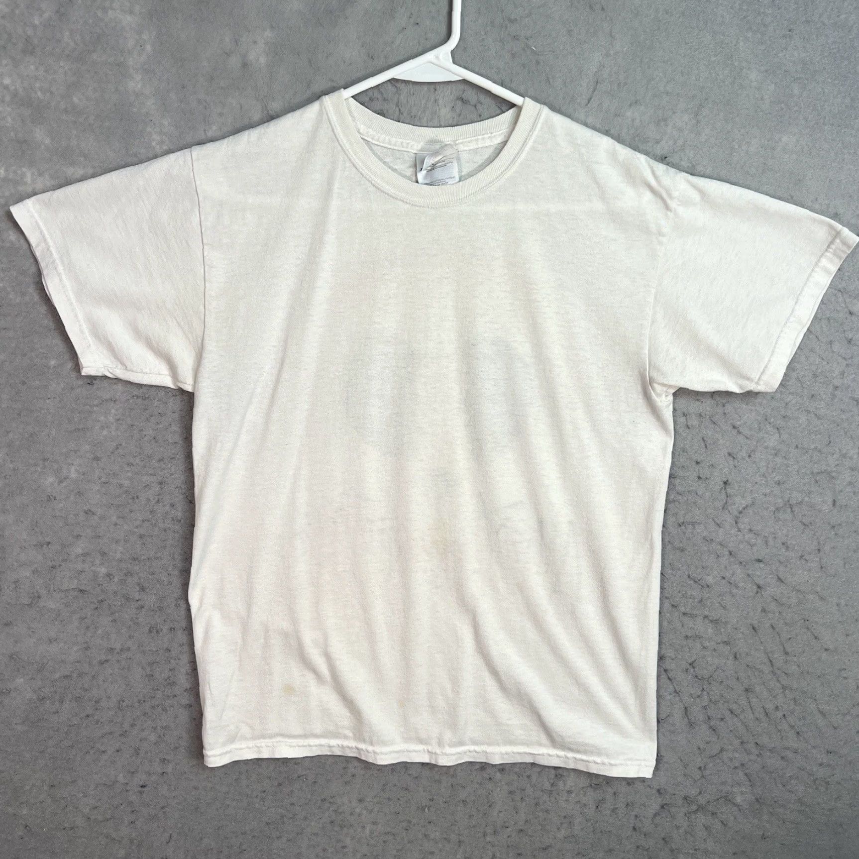 Hanes VINTAGE 1990s Hanes Cotton Blend Graphic Tee Short Sleeve Adult Men S White Love Heart Couple Airbrush T Shirt Size US S / EU 44-46 / 1 - 2 Thumbnail