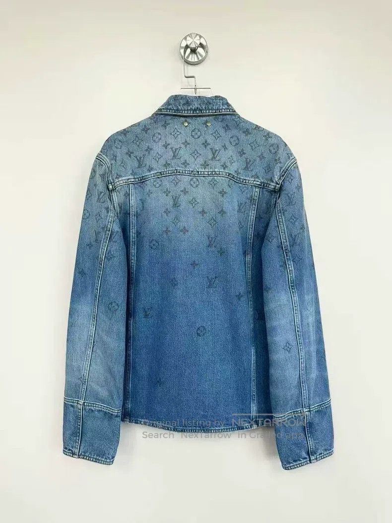 Louis Vuitton Louis Vuitton Washed blue gradient presbyopic full logo de Size US M / EU 48-50 / 2 - 2 Thumbnail