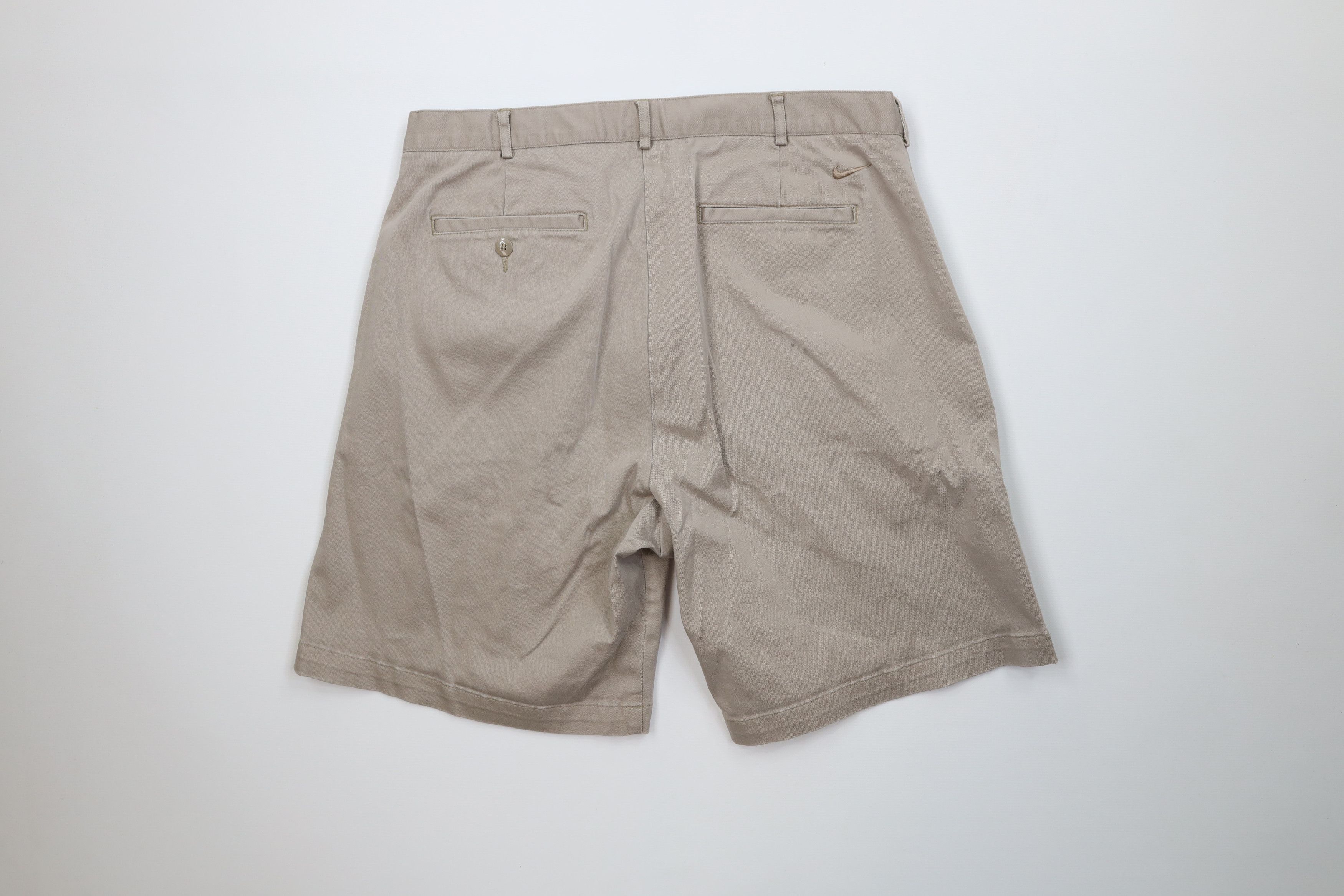 Nike Vintage Nike Mini Swoosh Pleated Above Knee Chino Shorts Size US 36 / EU 52 - 7 Thumbnail