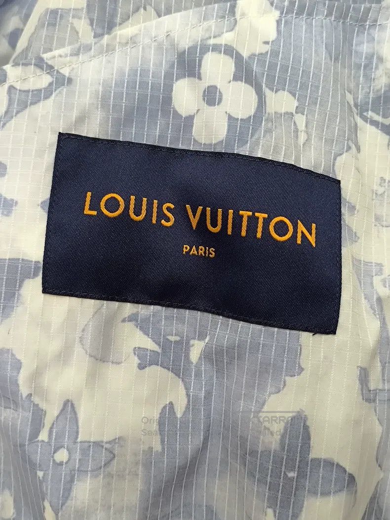 Louis Vuitton Louis Vuitton Blue and white ink-splashing trench jacket Size US S / EU 44-46 / 1 - 5 Thumbnail