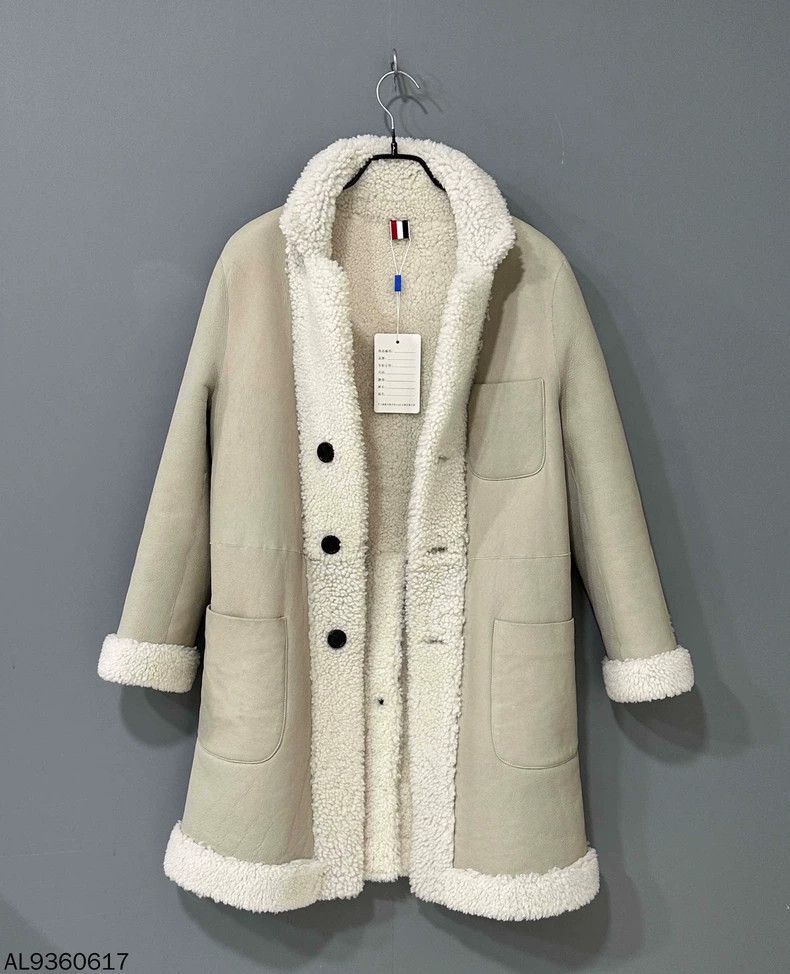 Thom Browne Thom Browne Double-sided leather and fur Size XS / US 0-2 / IT 36-38 - 1 Thumbnail