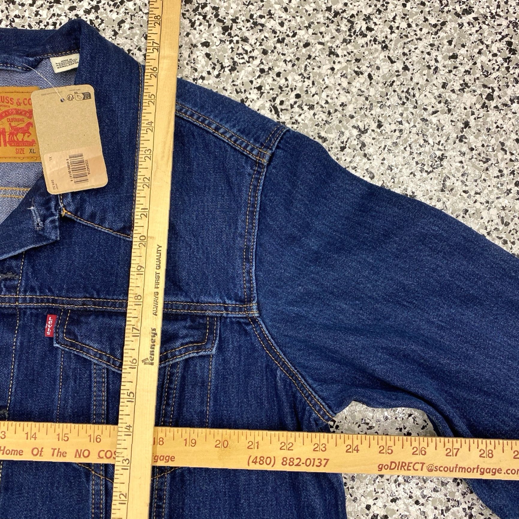 Levi's VINTAGE Levi's Trucker Jacket Denim Blue XL Men Regular Size XL NWT Size US XL / EU 56 / 4 - 2 Thumbnail