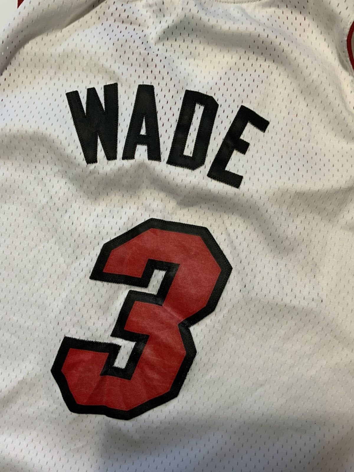 Reebok Reebok Miami Heat Dwyane Wade #3 Sewn Mesh Swingman Jersey Size US XL / EU 56 / 4 - 9 Thumbnail