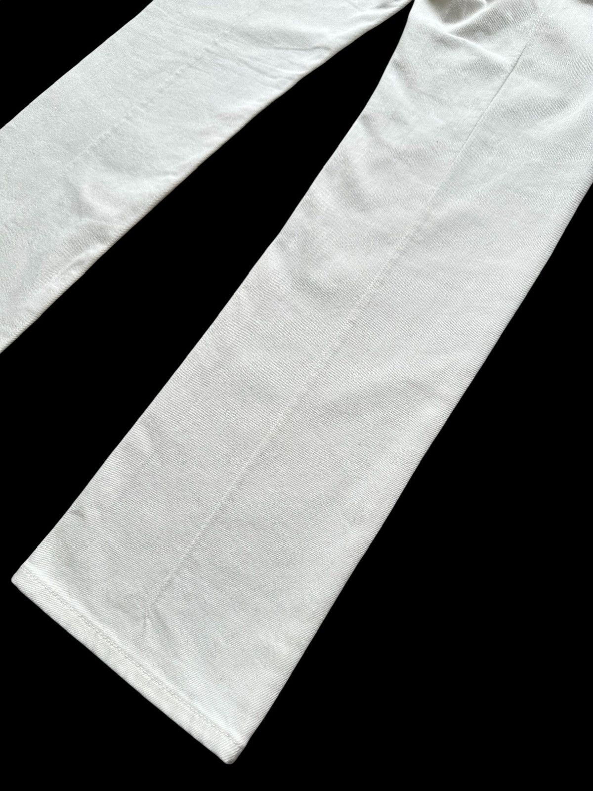 Uru 13FW URU - White denim jeans Size US 33 - 10 Thumbnail