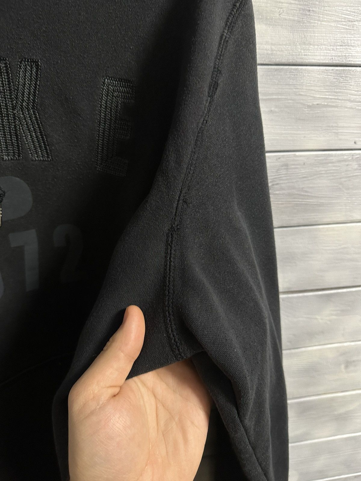 Nike Rare Vintage Hoodie Nike Small Swoosh Centr Logo Drill. Size US XL / EU 56 / 4 - 7 Thumbnail