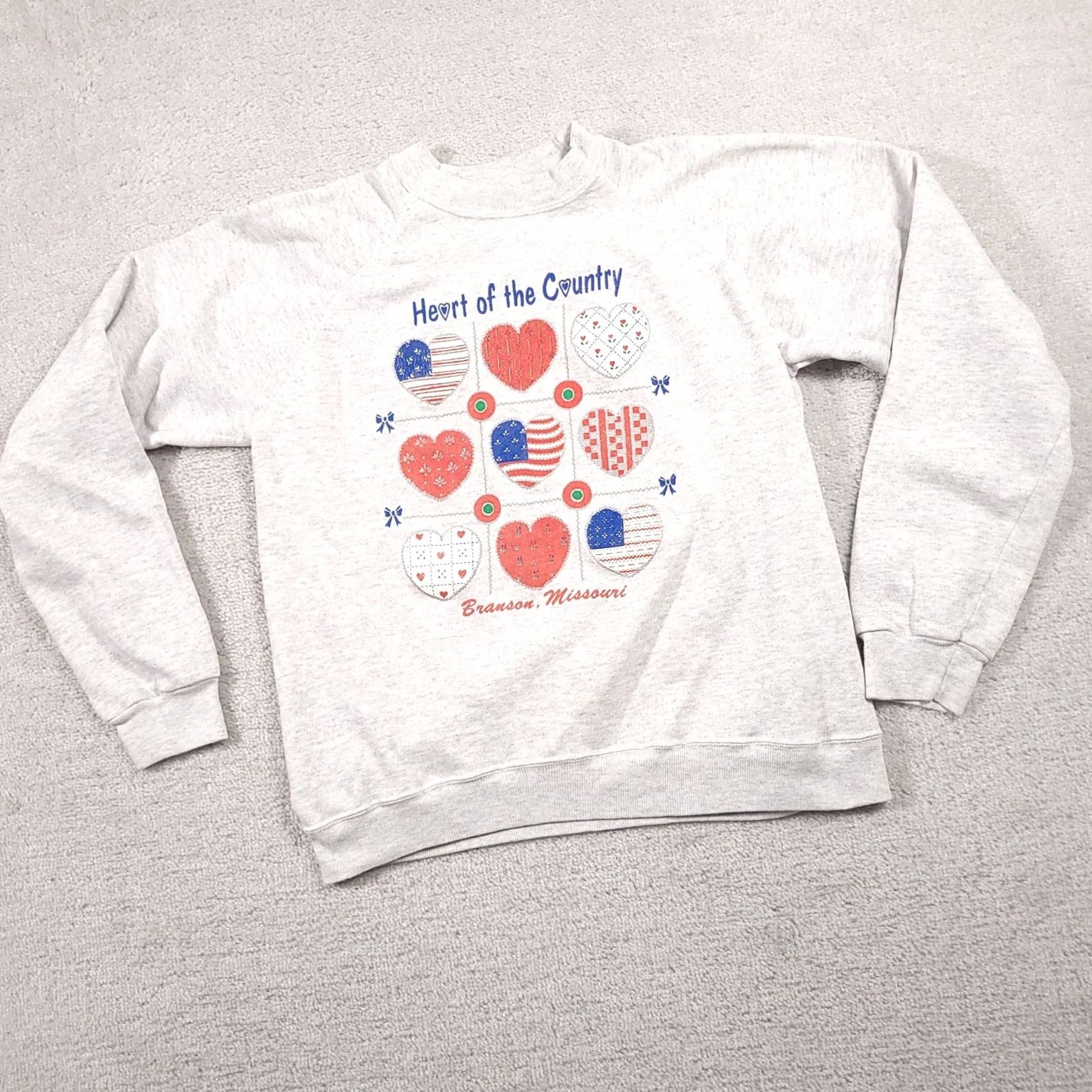 Hanes VINTAGE Hanes Crewneck Sweatshirt Women's Large Gray Branson Hearts USA Made Size L / US 10 / IT 46 - 2 Thumbnail