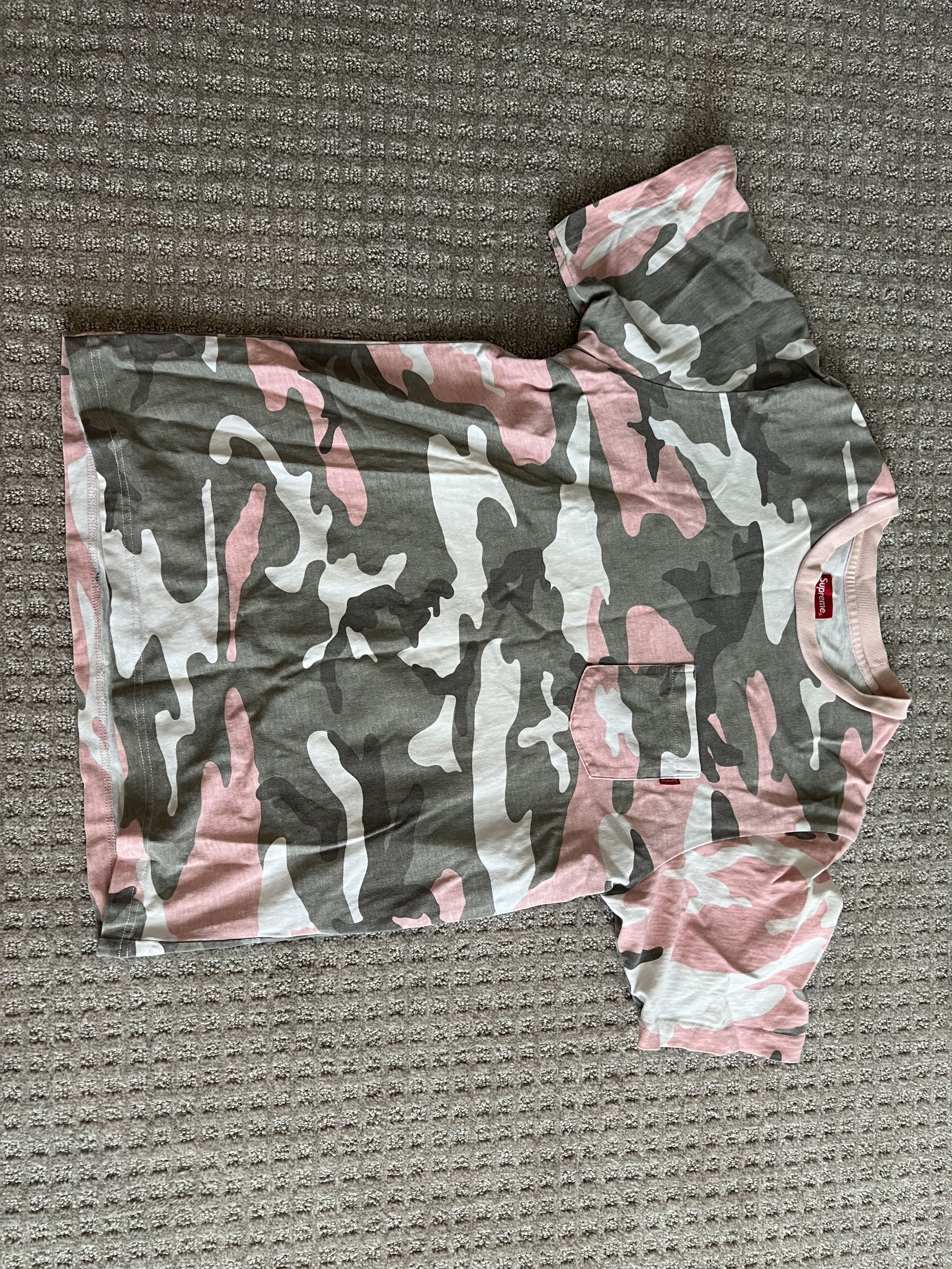 Supreme Supreme Pink Camo Pocket Tee – Size M – Archive Size US M / EU 48-50 / 2 - 2 Thumbnail