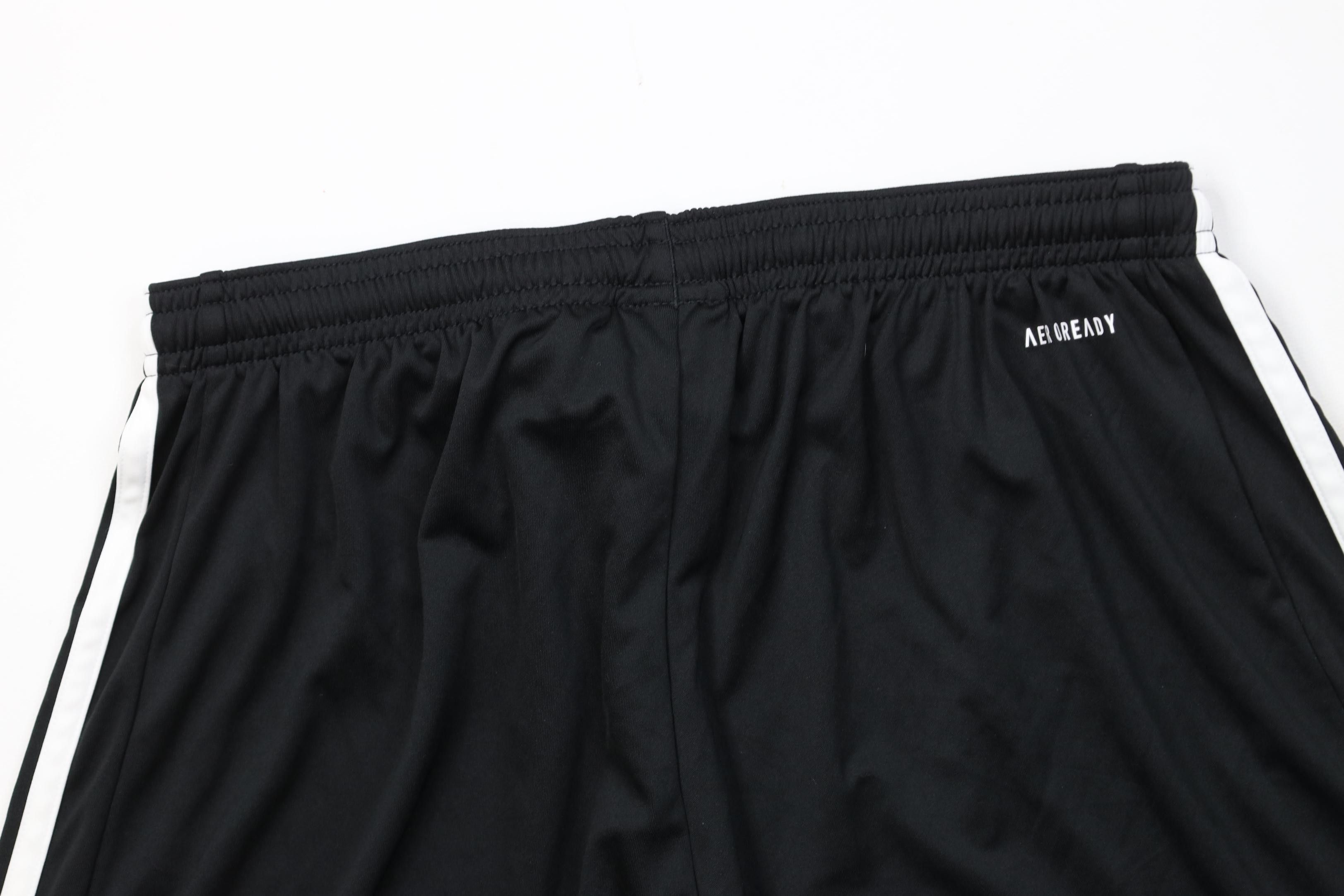 Adidas Vintage Y2K Adidas Running Jogging Soccer Shorts Black Size US 32 / EU 48 - 8 Thumbnail