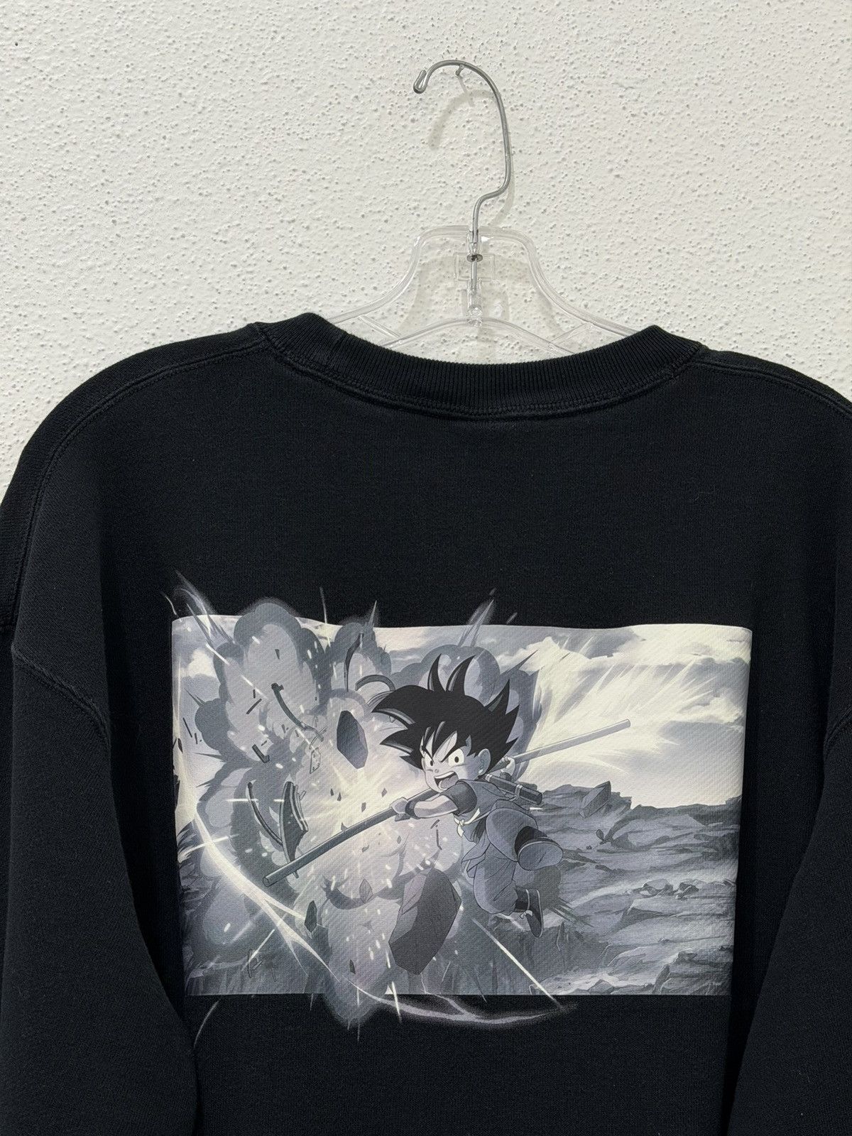 Uniqlo UNIQLO Dragon Ball Daima UT Sweatshirt Black LS japan Anime Size US XL / EU 56 / 4 - 2 Thumbnail