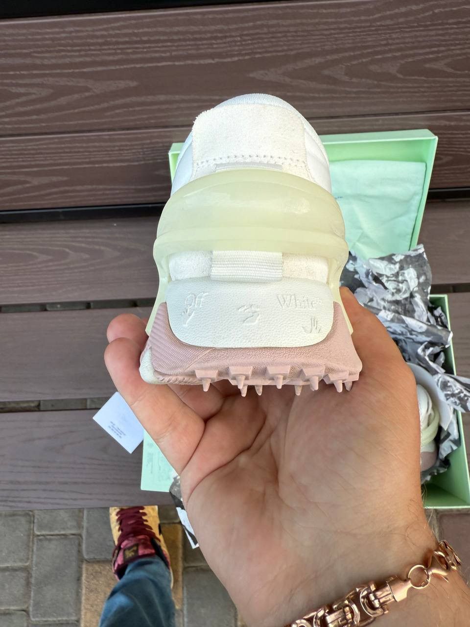 Off-White OFF WHITE ODSY 2000 WHITE PINK Size US 8 / IT 38 - 4 Thumbnail