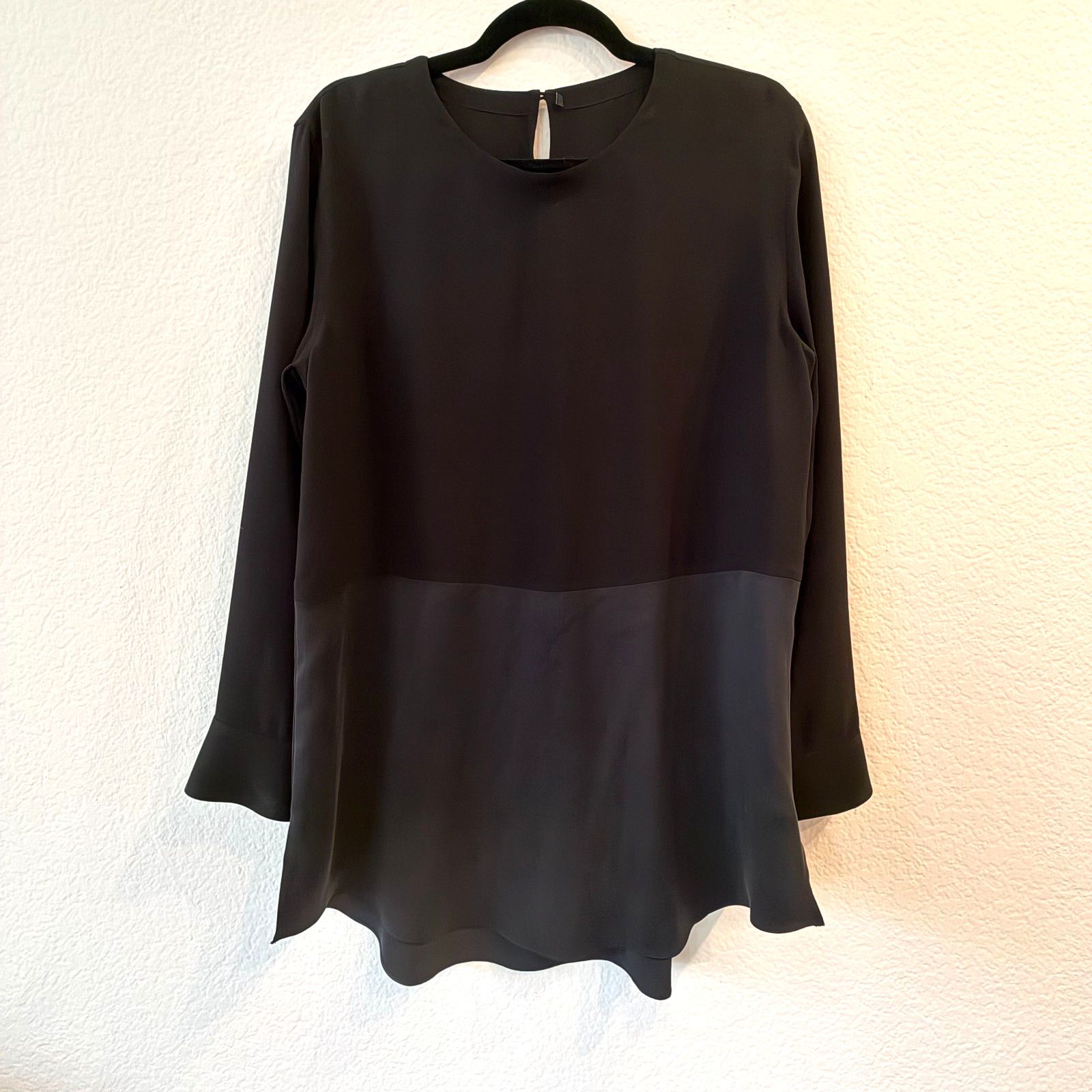 Theory Theory Silk Tunic Blouse Black Long Sleeve Mixed Media Size M / US 6-8 / IT 42-44 - 1 Thumbnail