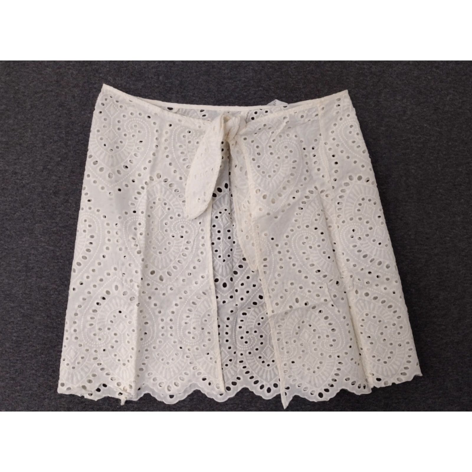 Swims Toluca Swim Cover Up Shirt Ivory M/L Lace Mini Tie Beach Womens Toluca Swim Skirt Cover Up Lace Ivory M/L Womens Beach 90s? Size 32" / US 10 / IT 46 - 3 Thumbnail