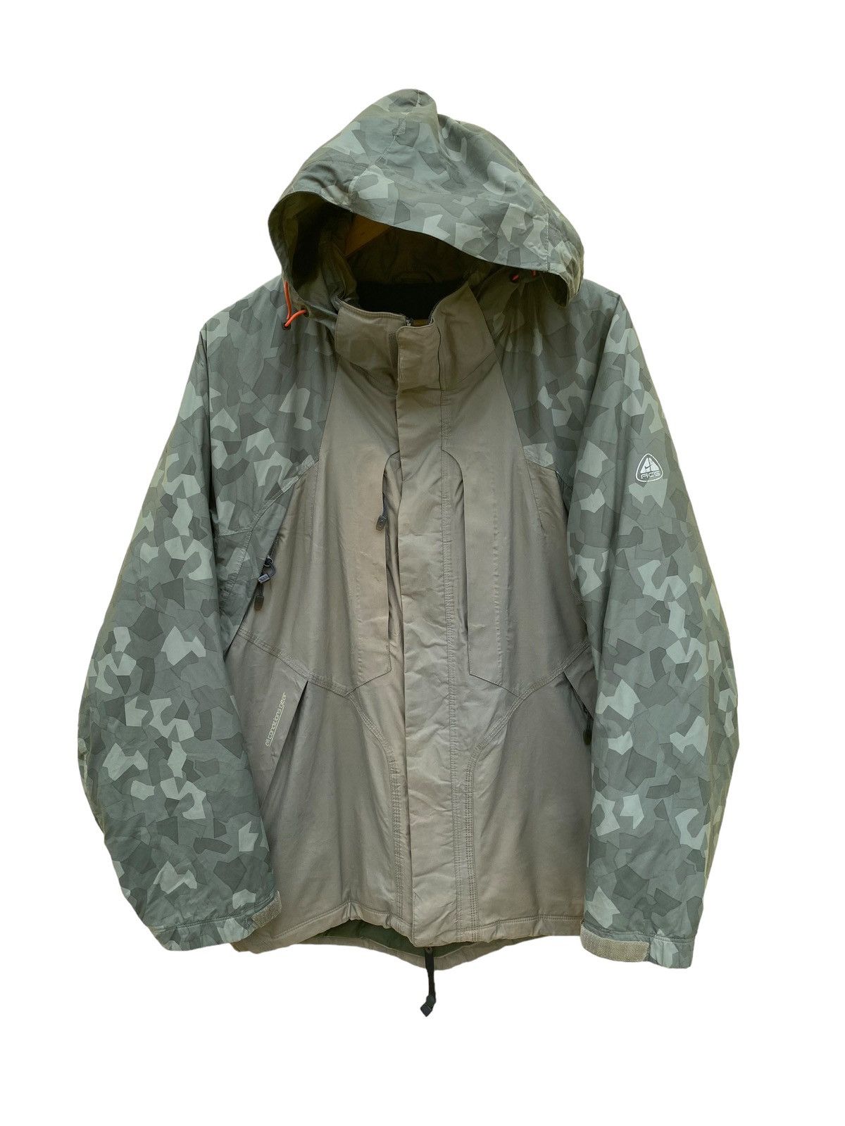 Nike Nike Acg camo outdoor jacket Size US L / EU 52-54 / 3 - 2 Thumbnail