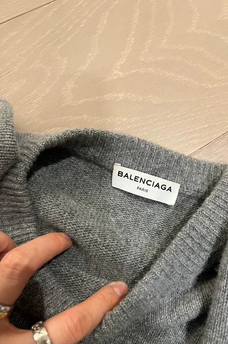 Balenciaga Balenciaga size 36 Grey sweater Size S / US 4 / IT 40 - 5 Thumbnail