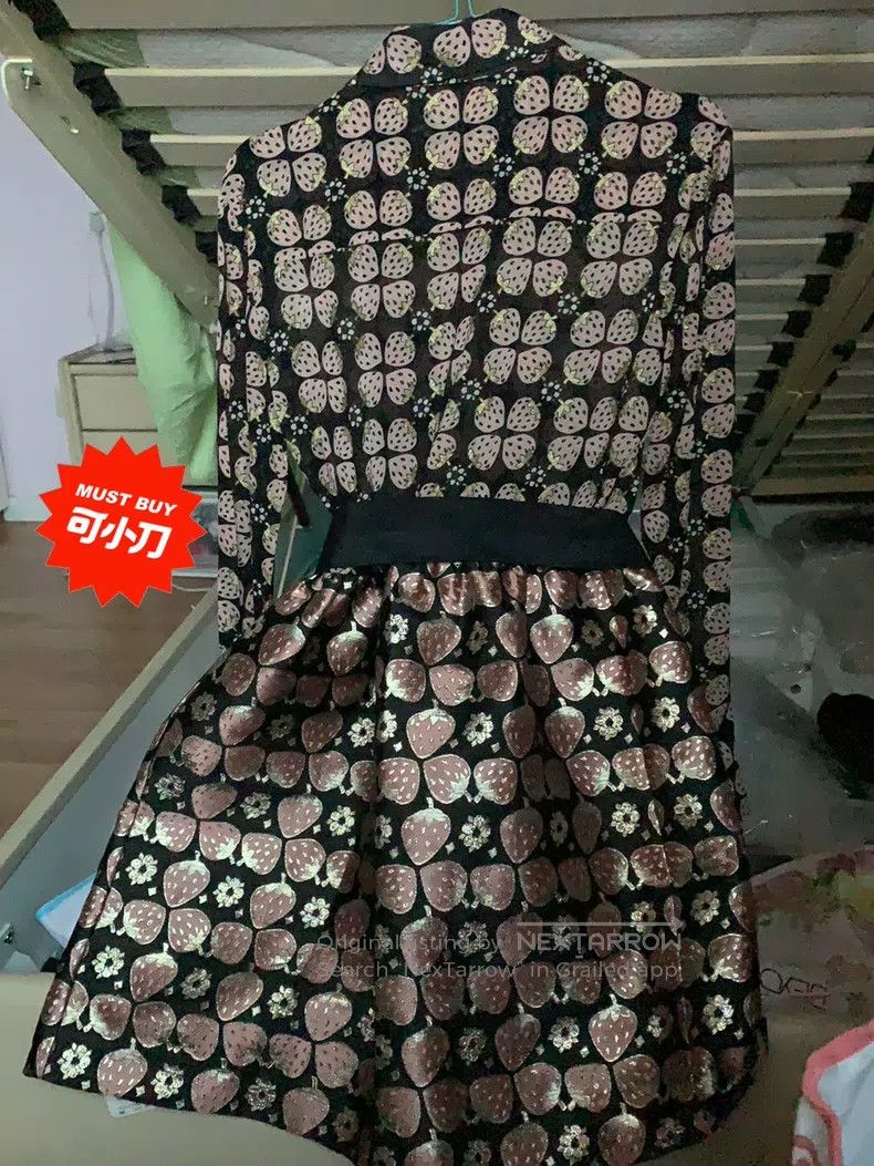 Valentino Valentino dress Size M / US 6-8 / IT 42-44 - 1 Thumbnail