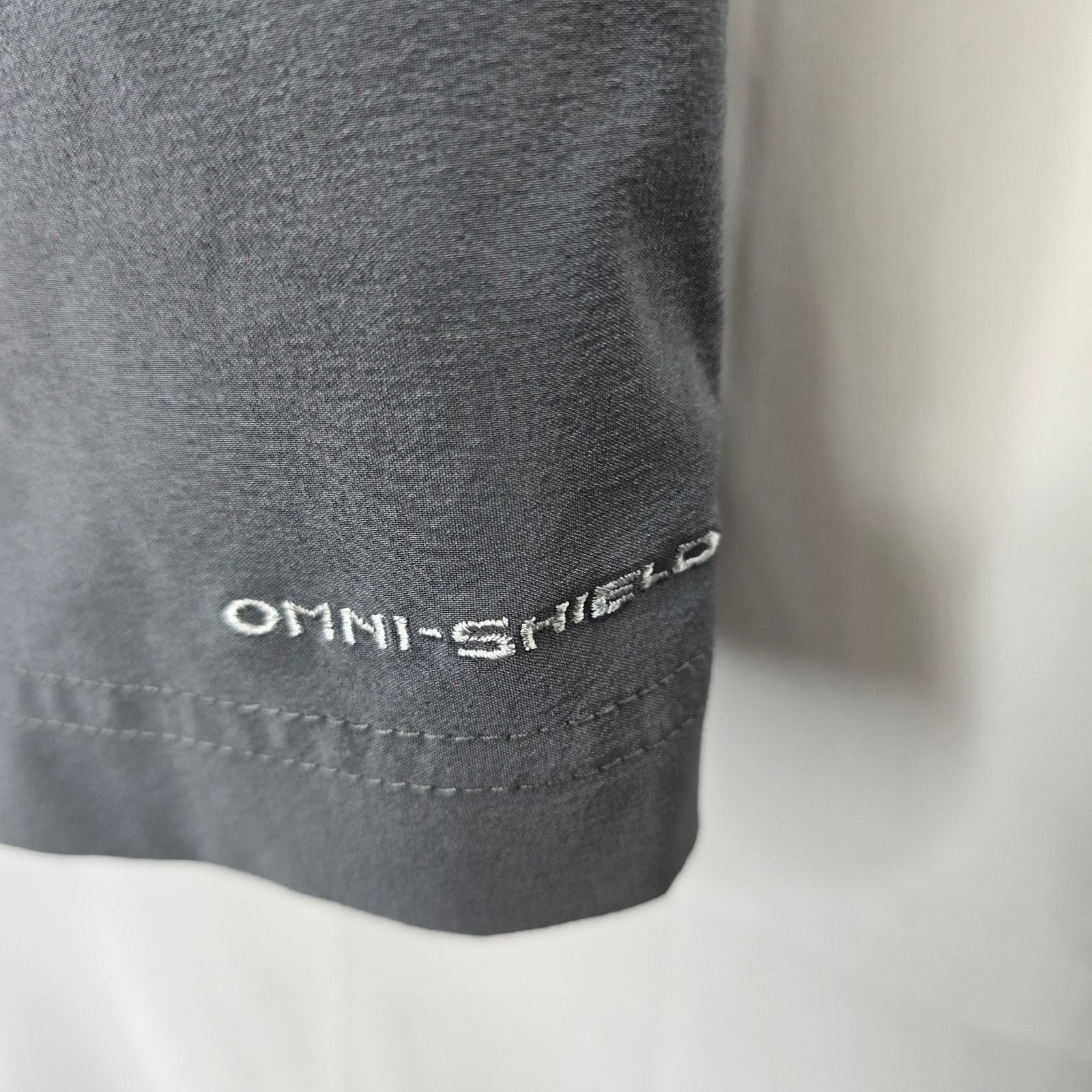 Columbia Men's Columbia PFG Omni-Shield Gray Shorts Size 32/10 Size US 32 / EU 48 - 4 Thumbnail