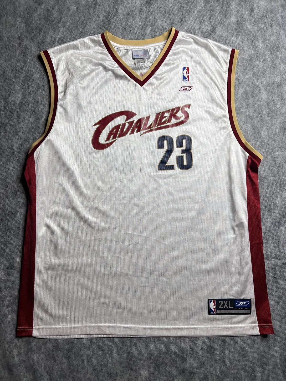 Reebok Vintage LeBron James #23 Cleveland Cavaliers Reebok Jersey Size US XXL / EU 58 / 5 - 1 Thumbnail