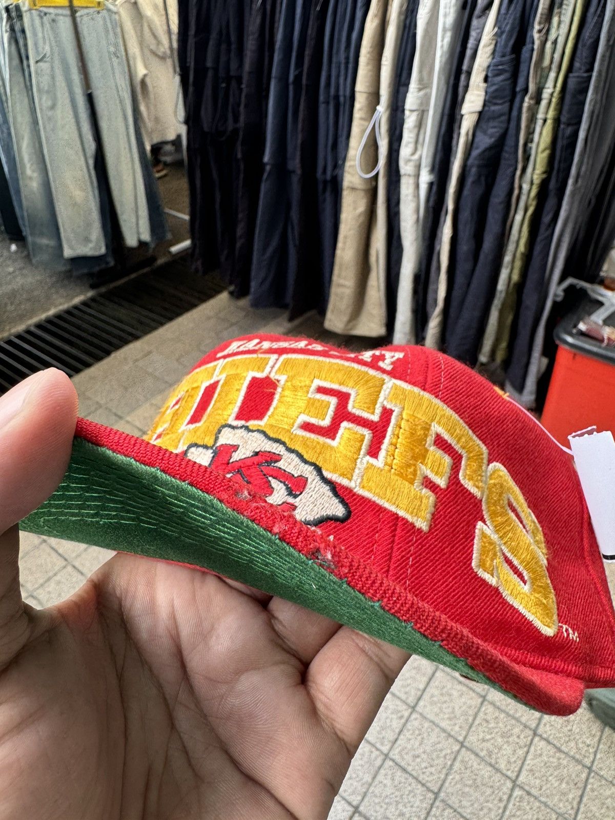 NFL × Starter × Vintage Vintage Kansas City Chiefs Pro Line Starter Size ONE SIZE - 10 Thumbnail