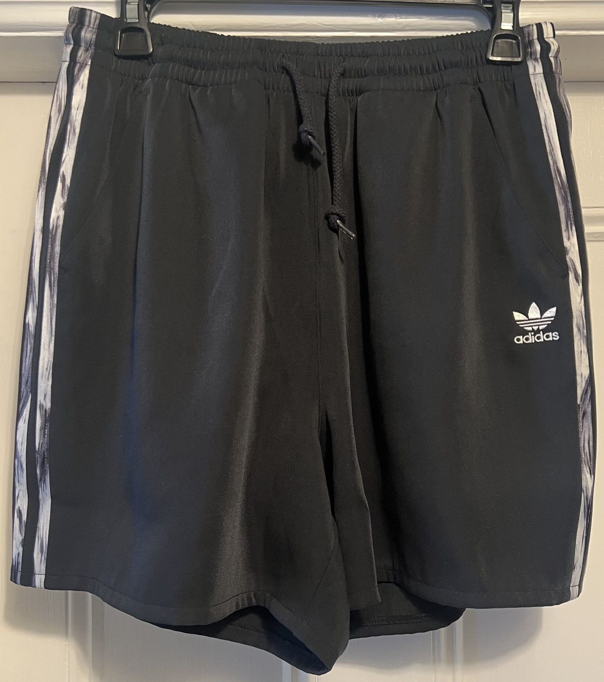 Adidas Authentic Adidas Danielle Cathari three stripes black shorts Size 32" / US 10 / IT 46 - 1 Thumbnail
