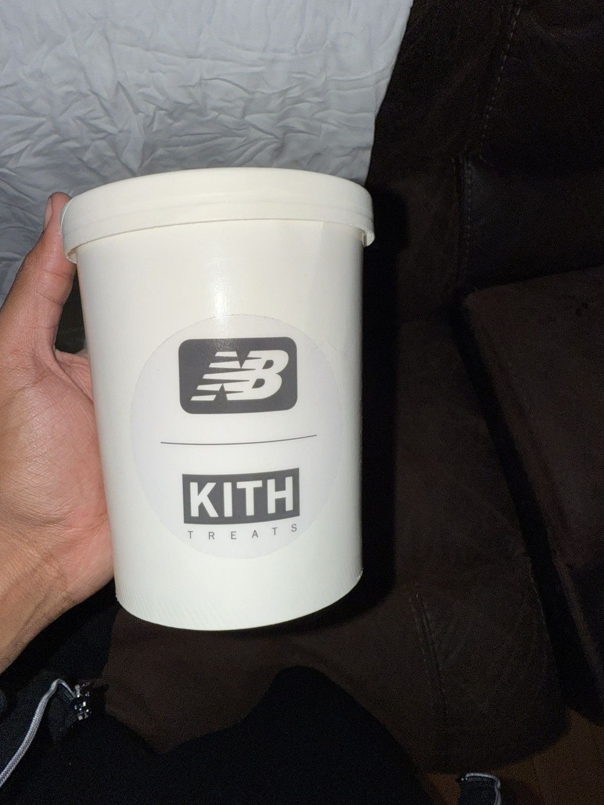 Kith × New Balance Kith New Balance Tee Family Style Food Fest Exclusive Size US L / EU 52-54 / 3 - 4 Thumbnail
