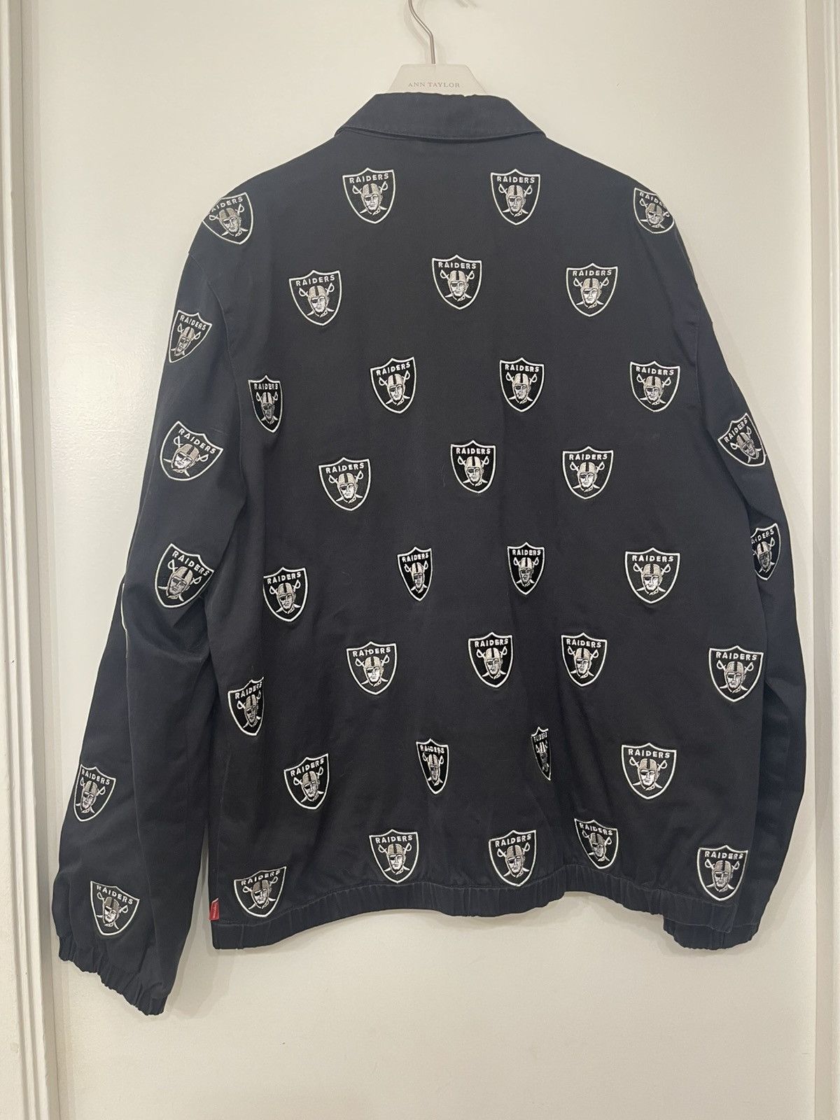 47 Brand × NFL × Supreme SUPREME X RAIDERS X 47BRAND ALL OVER PRINT WORK JACKET LARGE Size US L / EU 52-54 / 3 - 2 Thumbnail