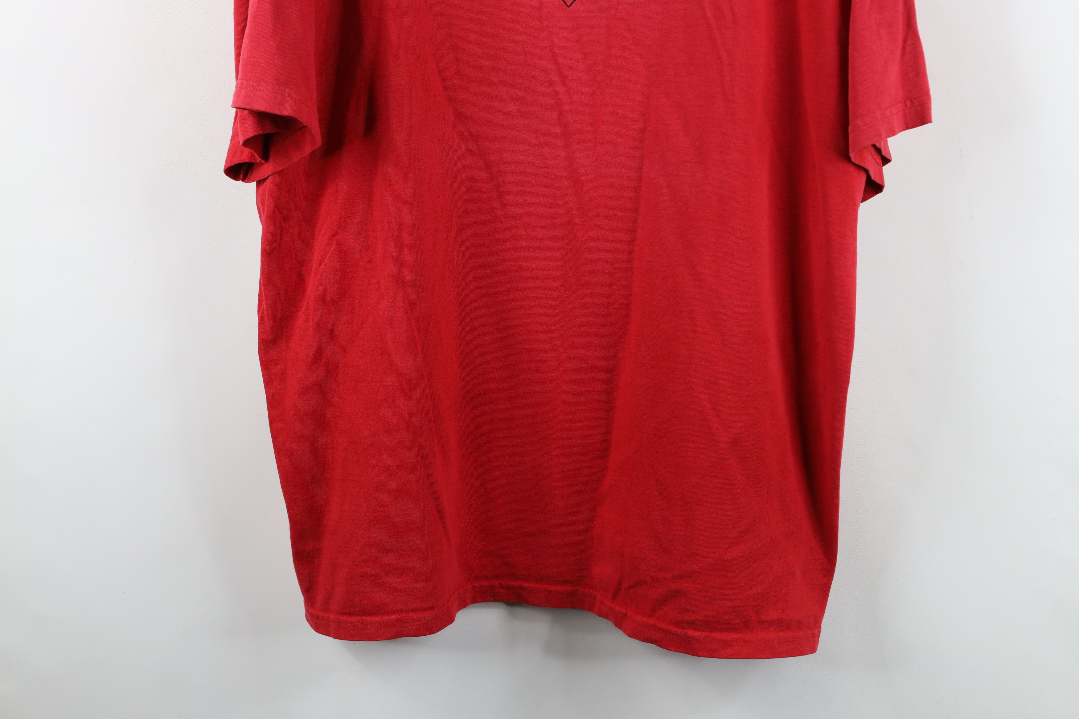 Vintage Vintage 90s Spell Out University of Wisconsin T-Shirt Red Size US XXL / EU 58 / 5 - 3 Thumbnail