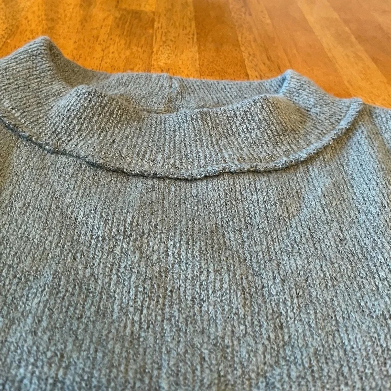 Loft Loft Outlet sweater, XL. This sweater is oversized. Size XL / US 12-14 / IT 48-50 - 2 Thumbnail