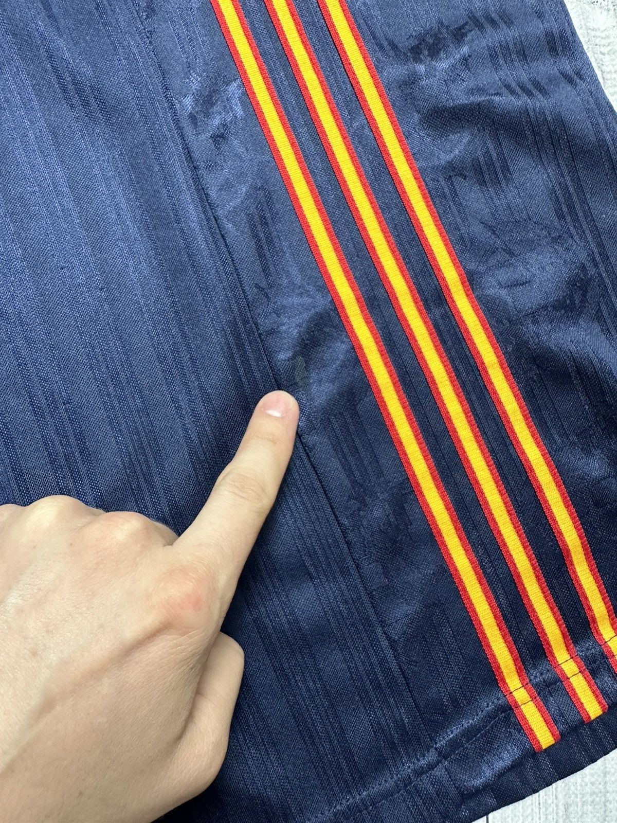 Adidas × Vintage Vintage adidas Spain soccer jersey size XL rare Size US XL / EU 56 / 4 - 7 Thumbnail