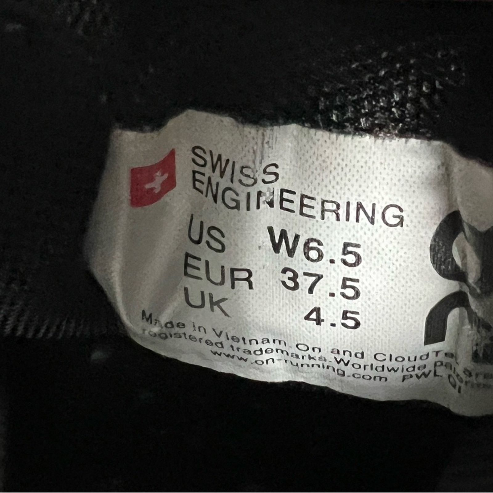 On On Cloud X Womens Running Shoes White/Black SIZE 6.5 EUC Size US 6.5 / IT 36.5 - 11 Thumbnail