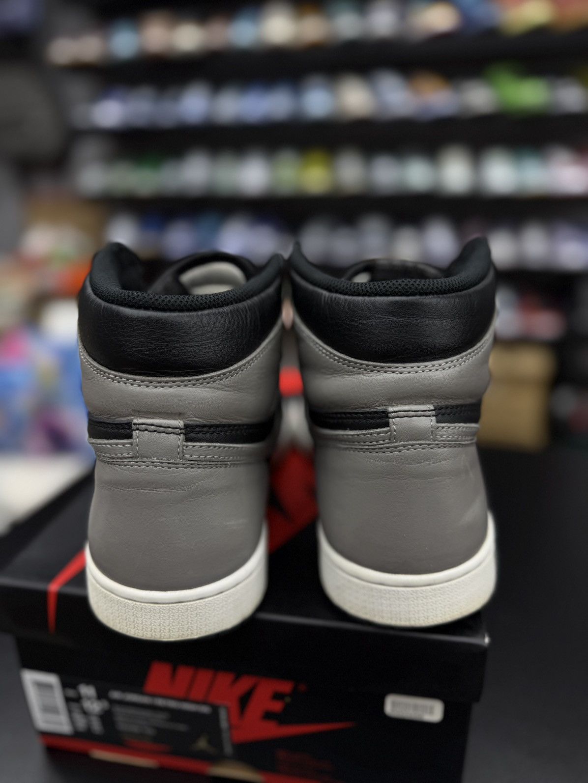 Jordan Brand Jordan 1 High Shadow OG (2018) Size 11 Pre Owned 🧼 Size US 11 / EU 44 - 7 Thumbnail