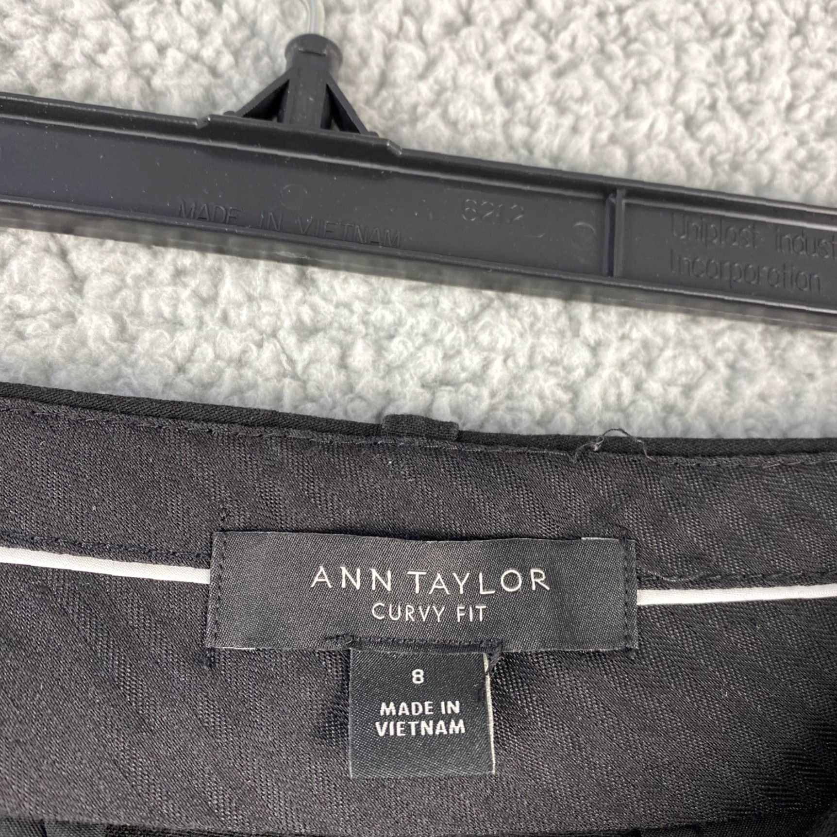 Ann Taylor Ann Taylor Dress Pants Women's Size 8 Black Mid-Rise Straight Leg Regular Fit Size 30" / US 8 / IT 44 - 5 Thumbnail