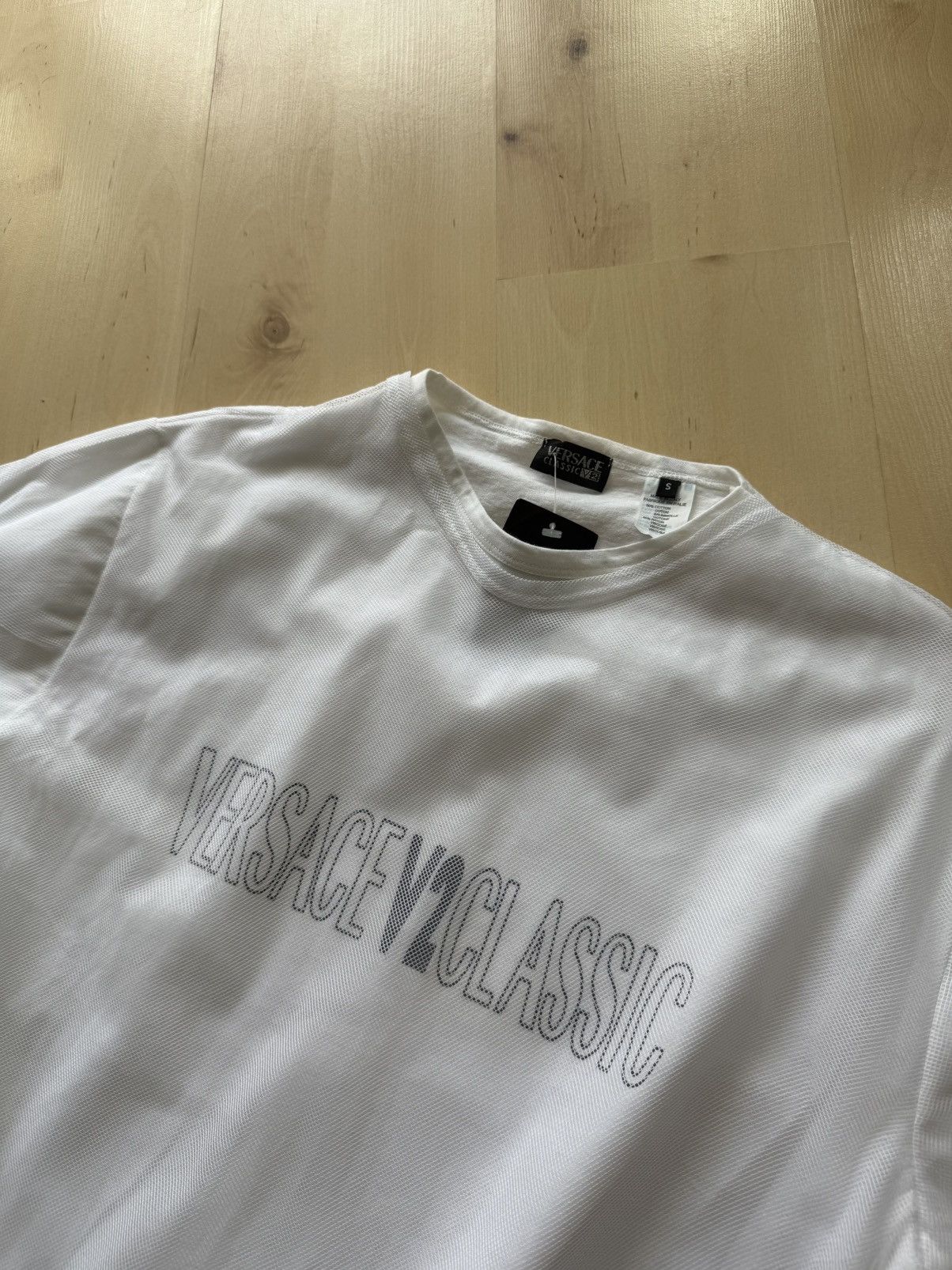 Versace Versace Classic v2 mesh tshirt avant garde rare vjc Size US S / EU 44-46 / 1 - 3 Thumbnail