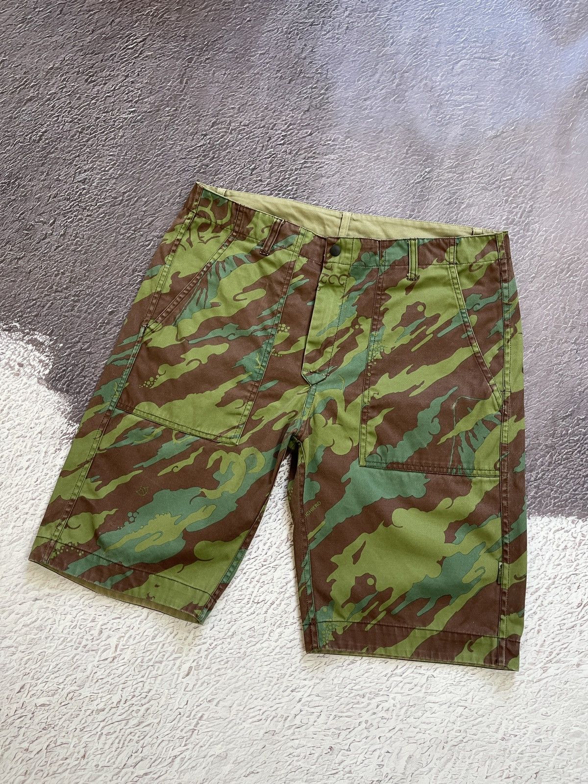 Japanese Brand × Maharishi Maharishi reversible camouflage/beige military shorts rare Size US 36 / EU 52 - 1 Thumbnail