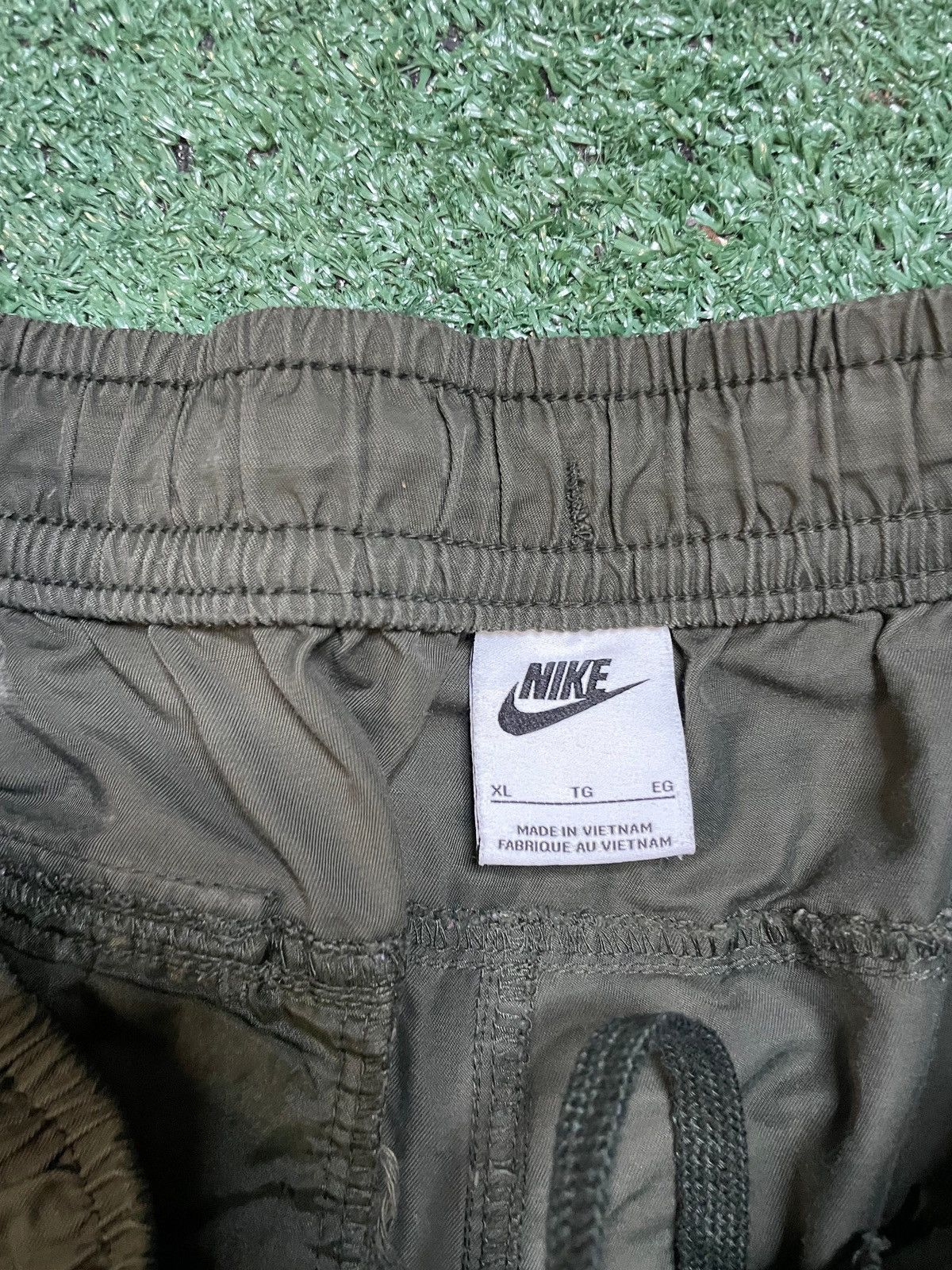 Nike Nike olive green cargo pants Size US 36 / EU 52 - 5 Thumbnail