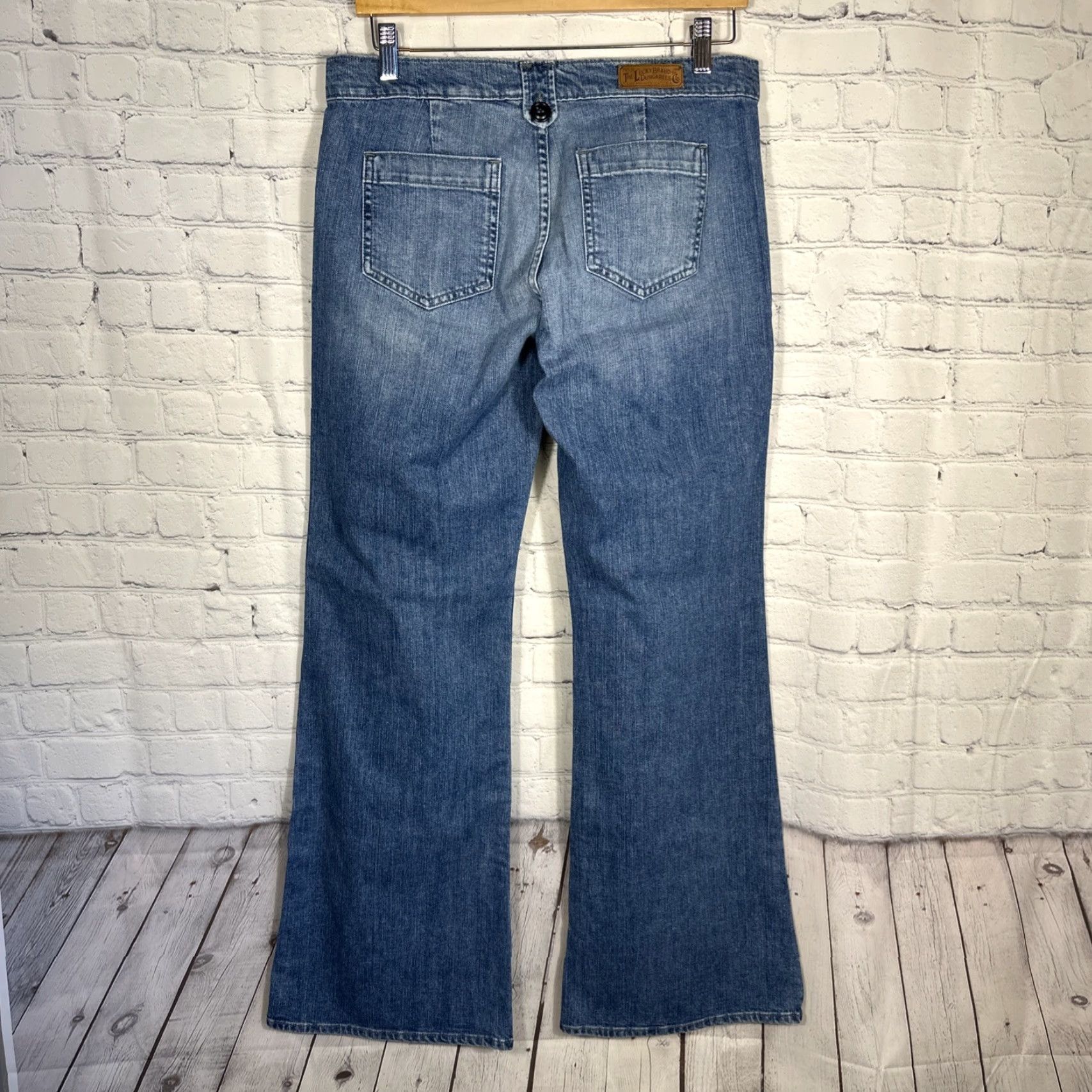 Lucky Brand VINTAGE Lucky Brand Jeans Dungarees Concert Wide Leg Womens 8/29 Blue Denim 30in Waist USA Medium Wash Size 30" / US 8 / IT 44 - 6 Thumbnail