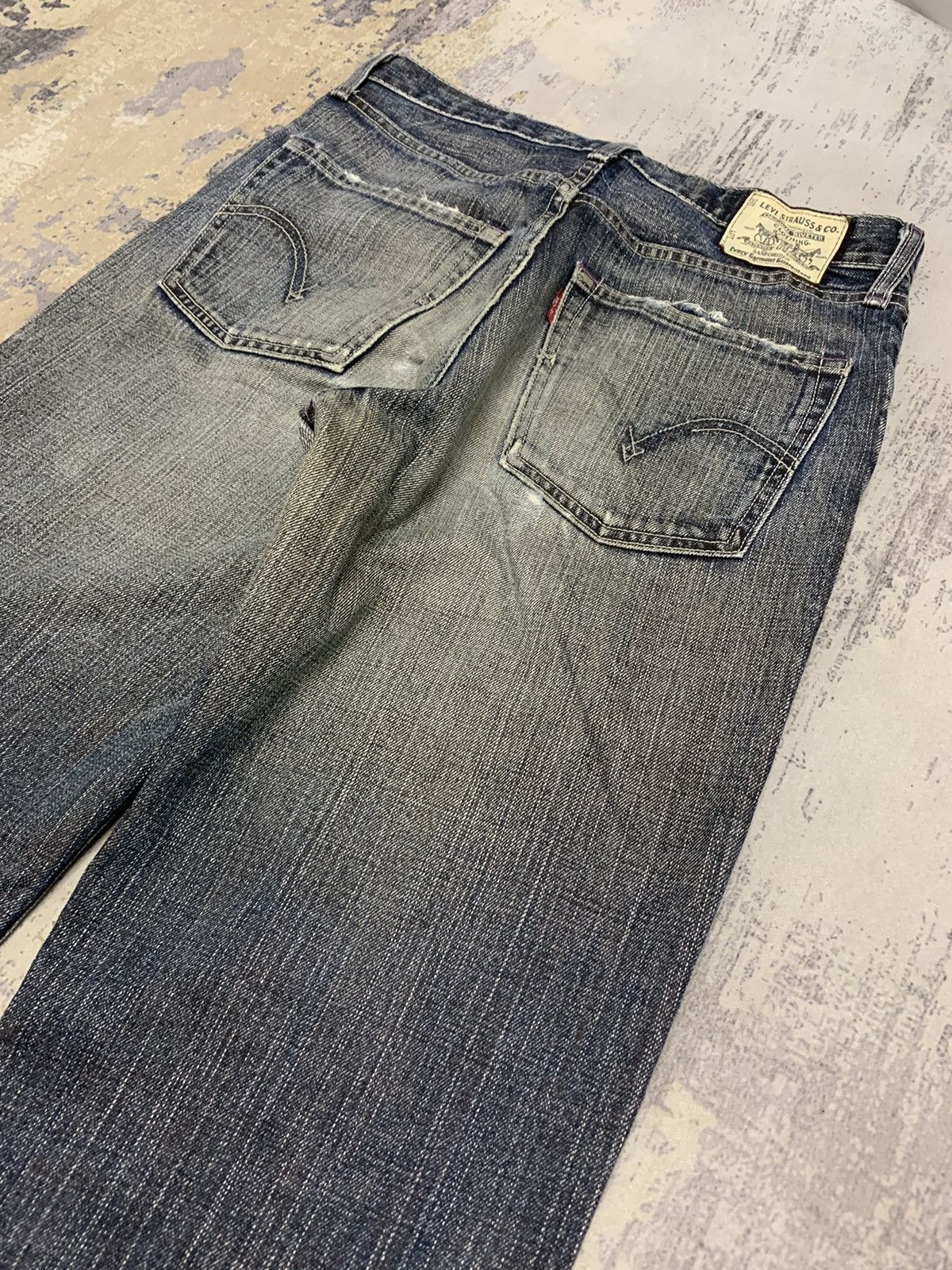 Levi's Vintage Levis 502 Distressed Denim Jeans 31x33.5 Size US 31 - 13 Thumbnail