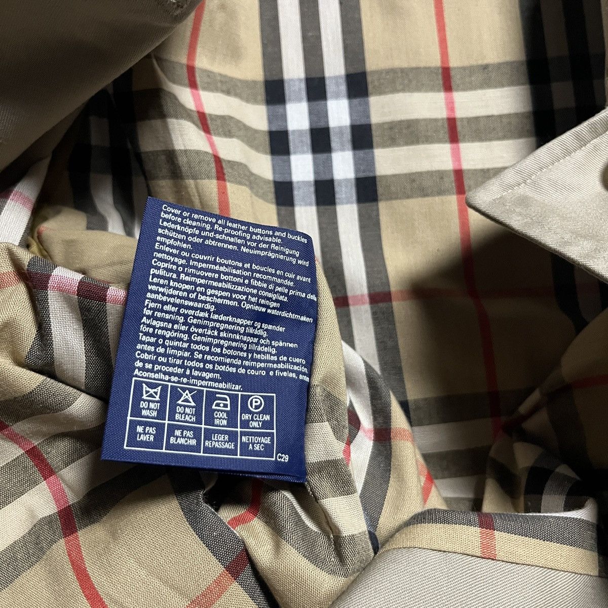 Burberry Brand New Vintage Burberry Trench Coat Size US M / EU 48-50 / 2 - 5 Thumbnail