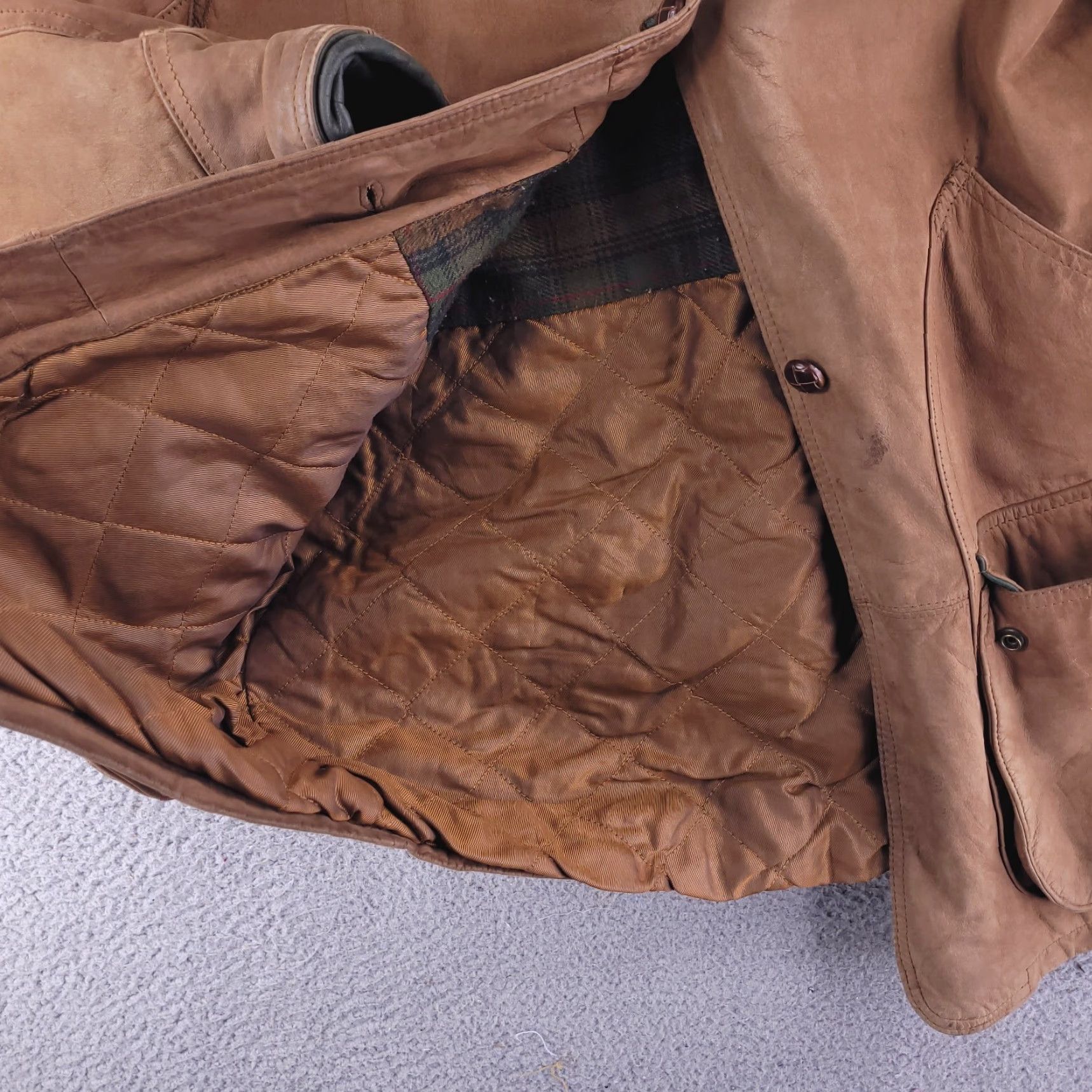 Vintage Donna Pelle Coat Womens Large Brown Leather Flannel Quilted Distressed Bomber Jacket Size L / US 10 / IT 46 - 2 Thumbnail