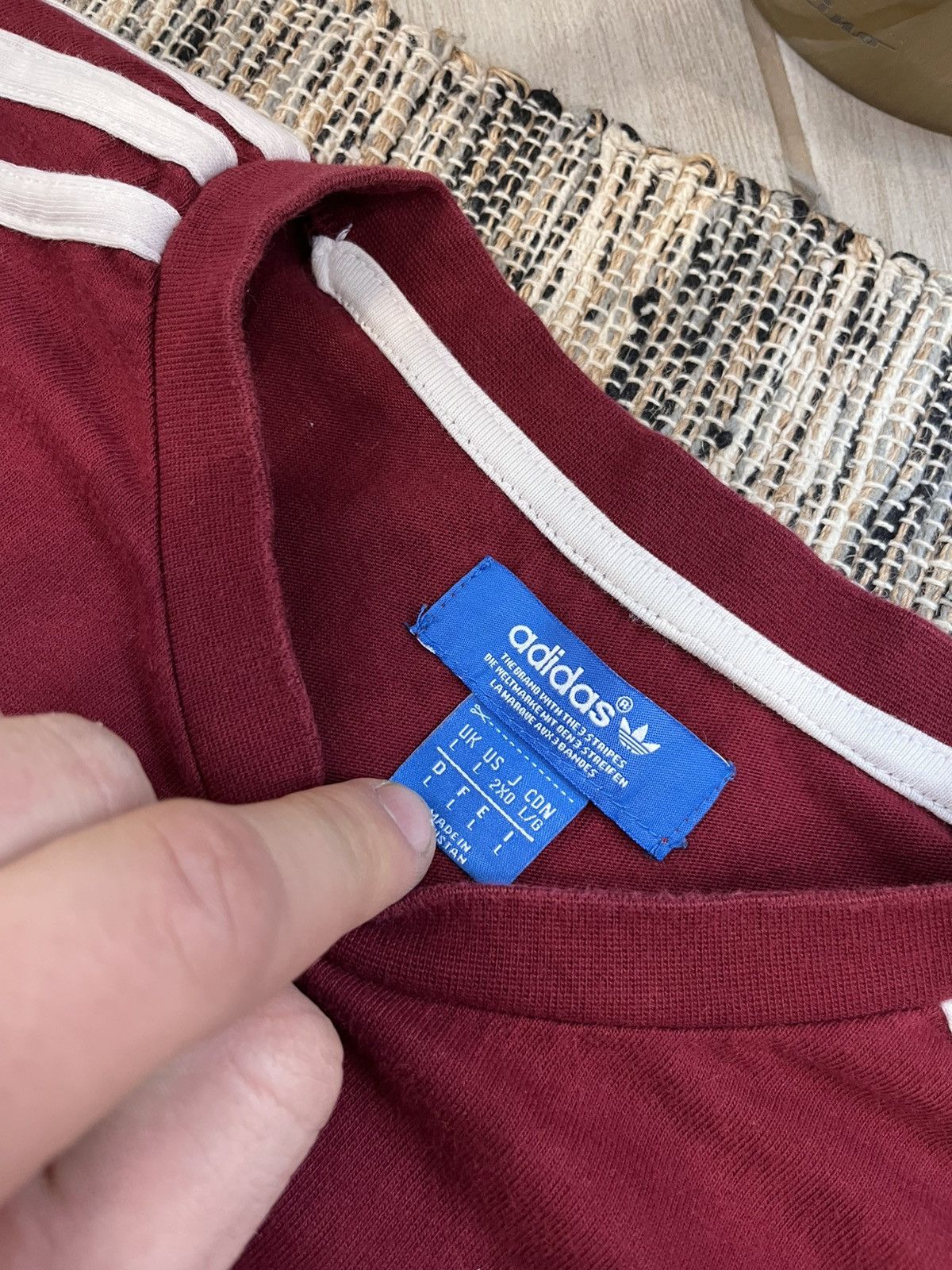 Adidas × Vintage Vintage Adidas Tshirt Blank red sportswear minimalistic tee Size US M / EU 48-50 / 2 - 12 Thumbnail