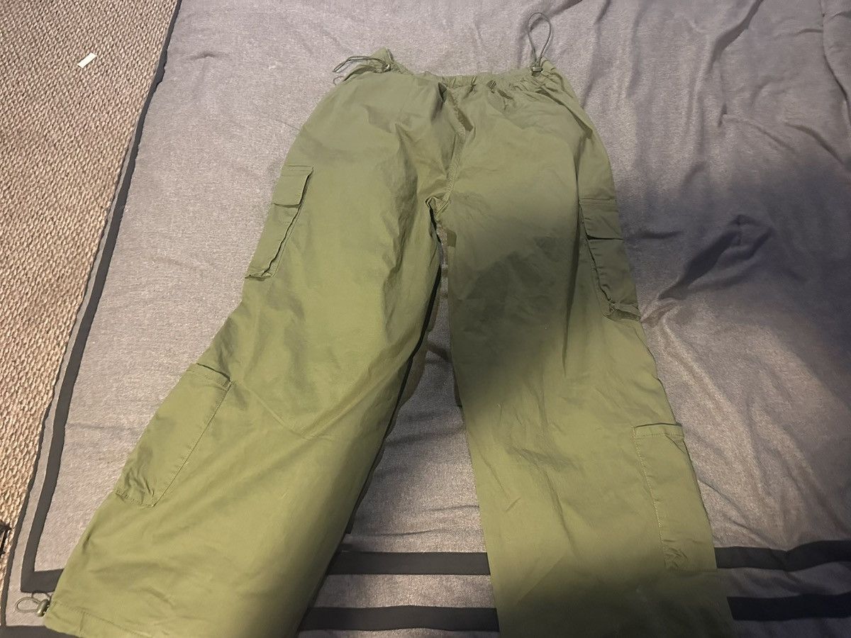 Forever 21 Oversized F21 Cargo Size US 34 / EU 50 - 3 Thumbnail