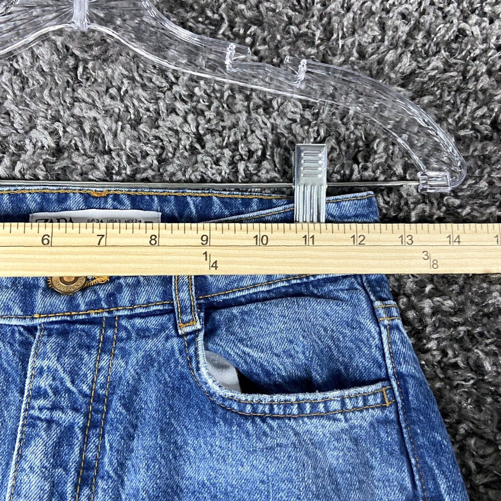 Zara VINTAGE Zara Blue Jeans Women's Size 2 Distressed Hem Straight Fit Size 26" / US 2 / IT 38 - 6 Thumbnail