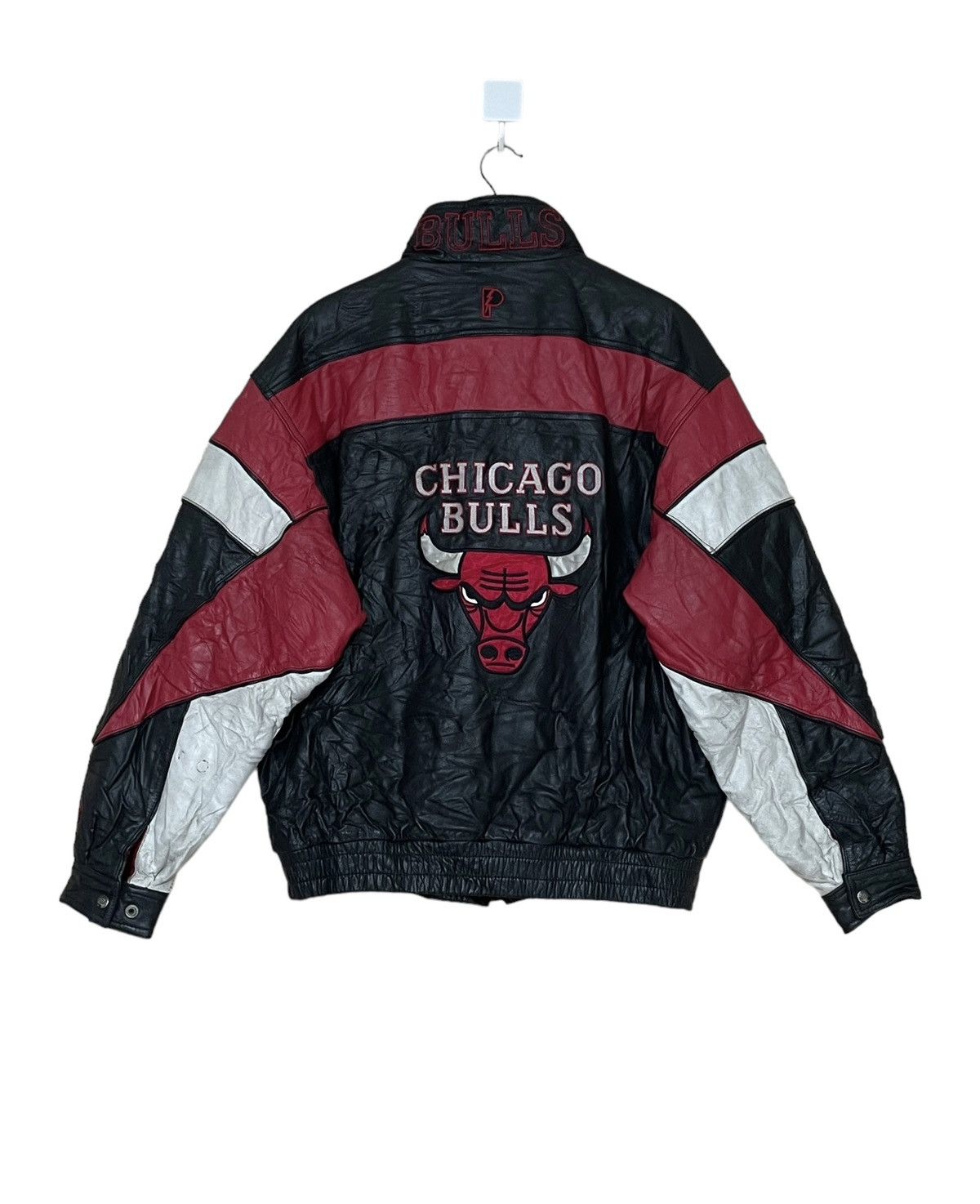 NBA × Vintage × Wilsons Leather Vintage Team Chicago Bull Leather Jacket 1990s Size US L / EU 52-54 / 3 - 1 Thumbnail