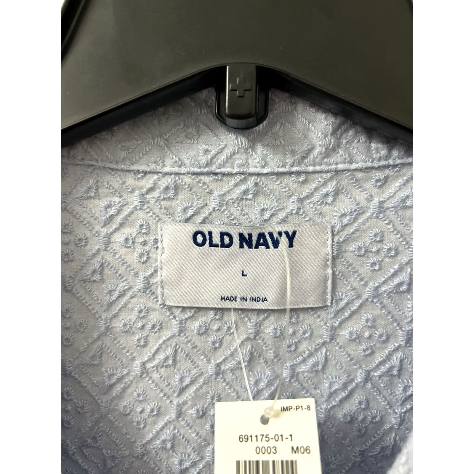 Old Navy VINTAGE Old Navy Shirt Mens L Blue Geometric Button Down S/S MSRP 40? Size US L / EU 52-54 / 3 - 6 Thumbnail