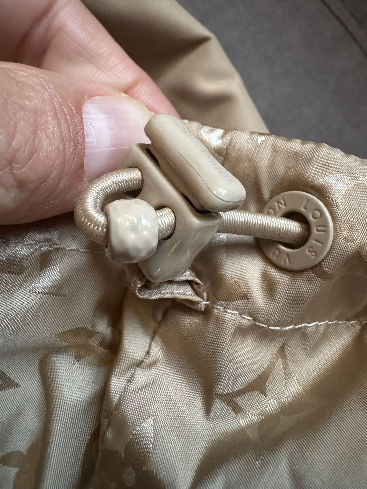 Louis Vuitton LOUIS VUITTON reversible jacket sizes in photos by tape Size US M / EU 48-50 / 2 - 19 Thumbnail