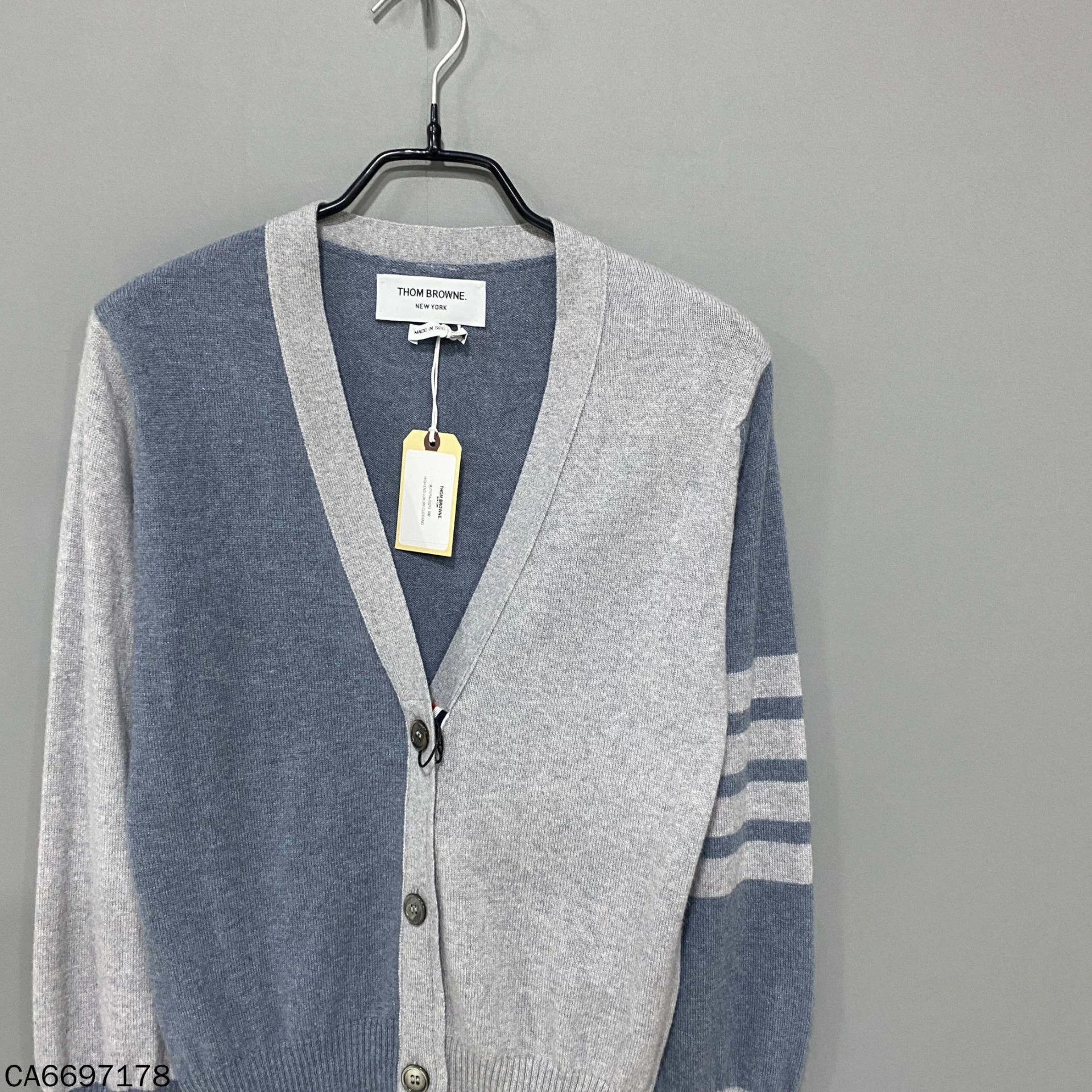 Thom Browne Thom Browne gray colorblock cashmere cardigan Size M / US 6-8 / IT 42-44 - 2 Thumbnail