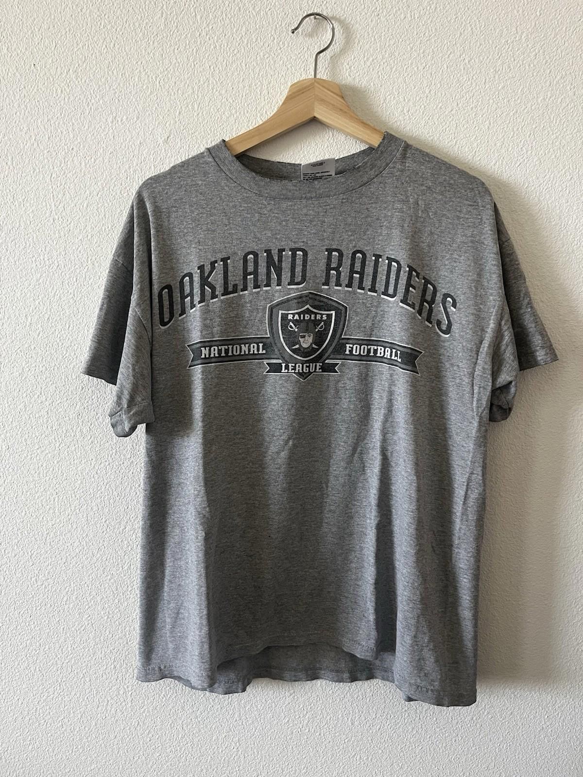 Other VTG Oakland Las Vegas Raiders NFL Gray T-Shirt Adult Size L Size ONE SIZE - 1 Thumbnail