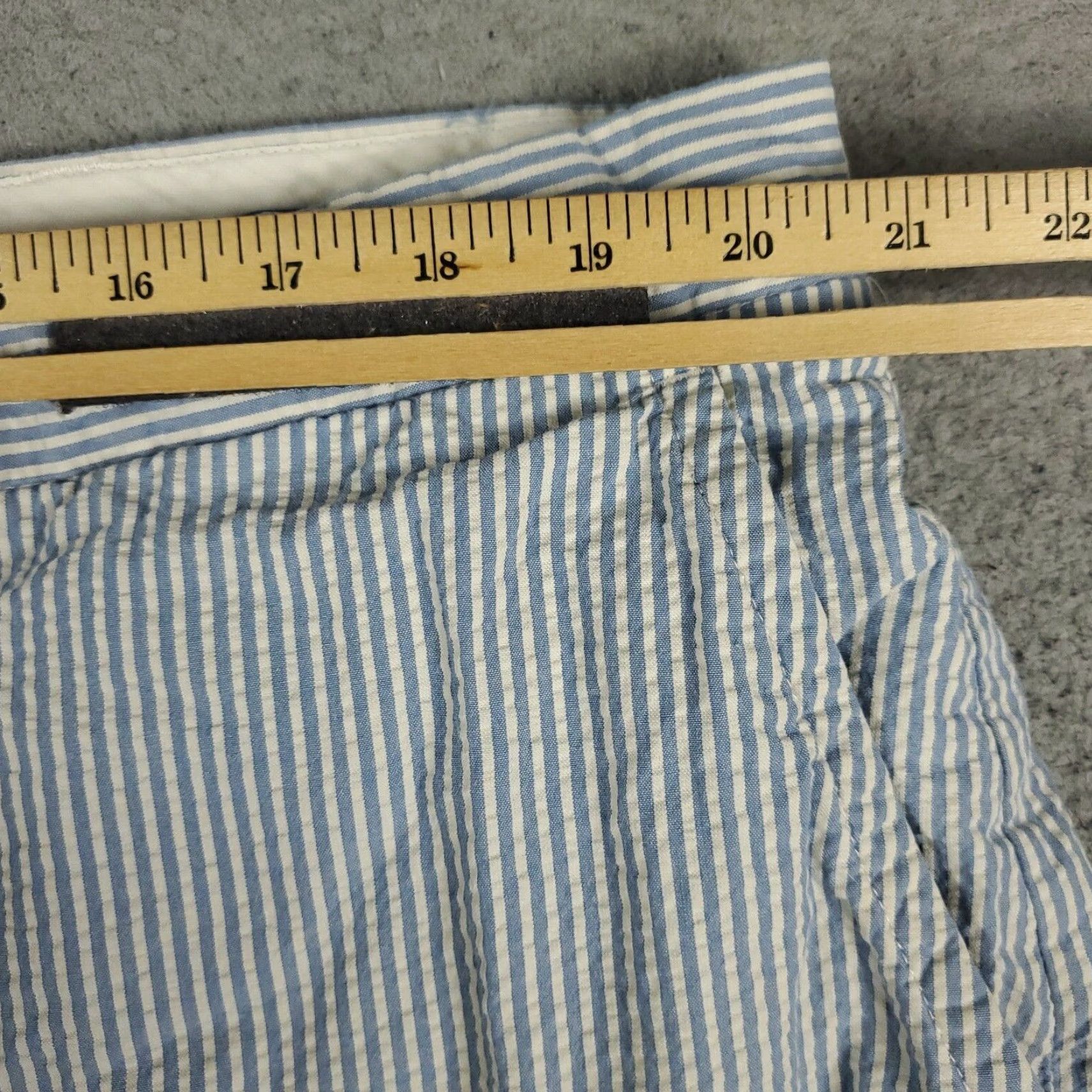 Ralph Lauren Ralph Lauren Chino Shorts Mens Size 42 Blue Striped Flat Front Casual Size US 42 / EU 58 - 4 Thumbnail