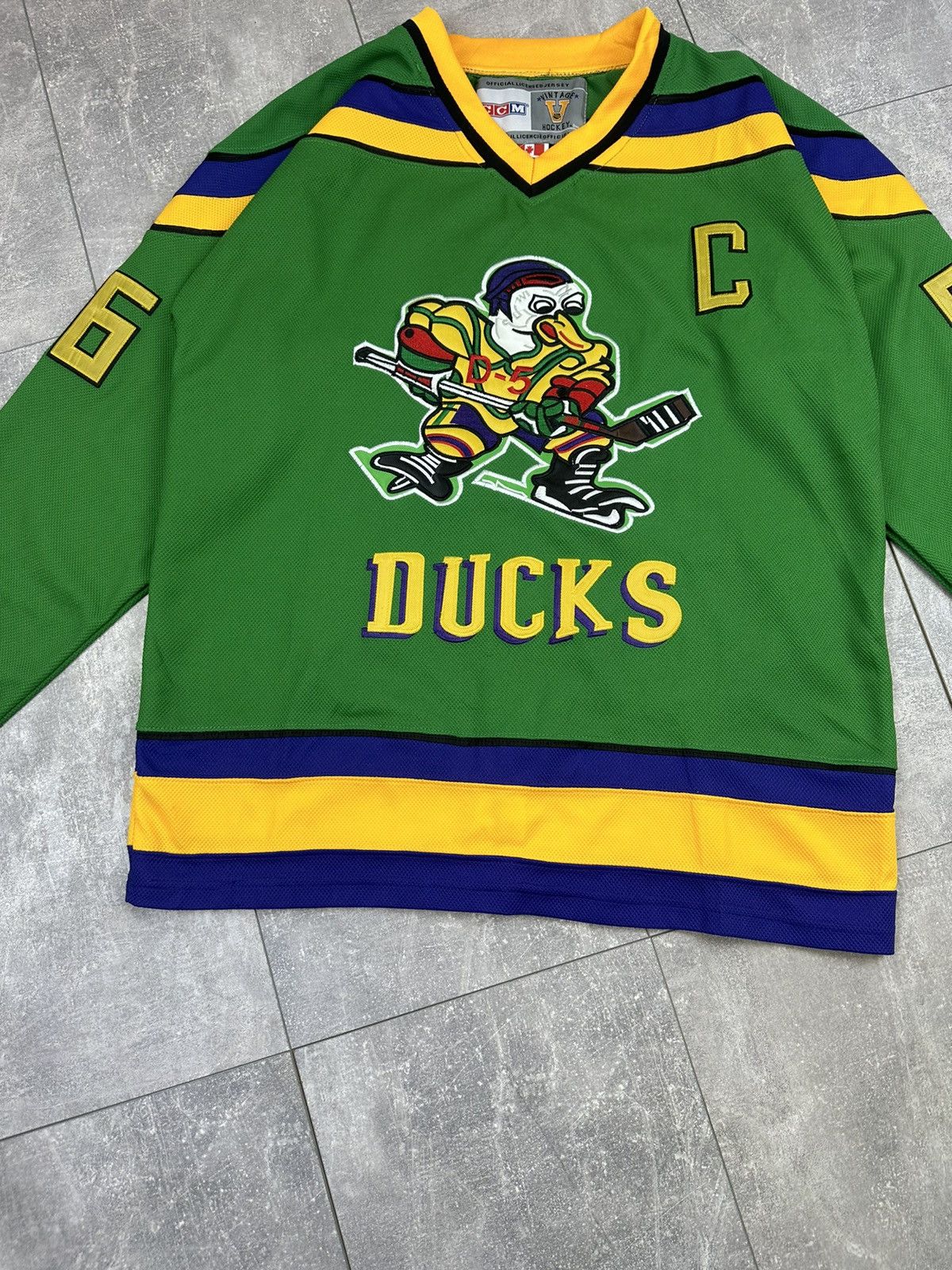 Ccm The Might Ducks Movie Conway 96 NFL Jersey Hockey 90s Size US M / EU 48-50 / 2 - 5 Thumbnail